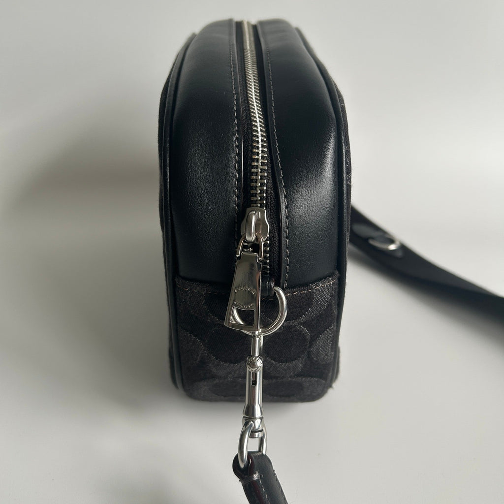 Coach Jamie Camera Bag Black Signature Denim Leather Crossbody C8219 Excellent2