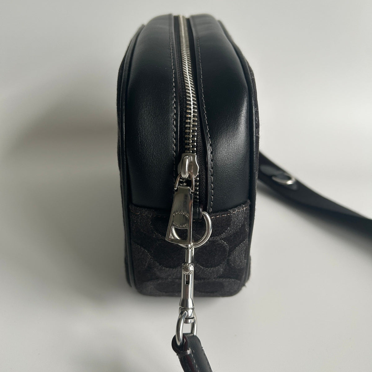 Coach Jamie Camera Bag Black Signature Denim Leather Crossbody C8219 Excellent2