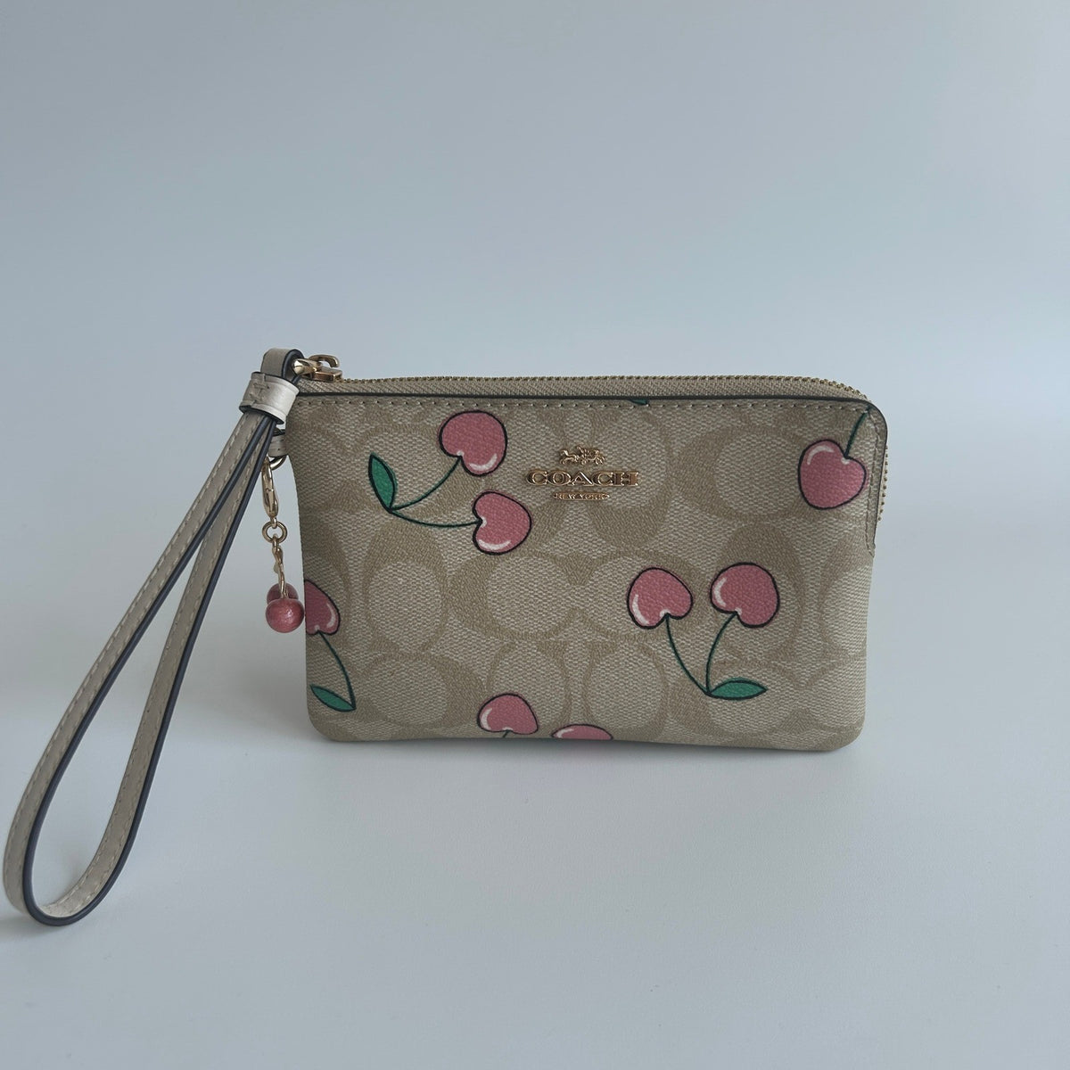 Coach Small Wristlet Signature Canvas Cherry Khaki Multi Coated Canvas Excellent0