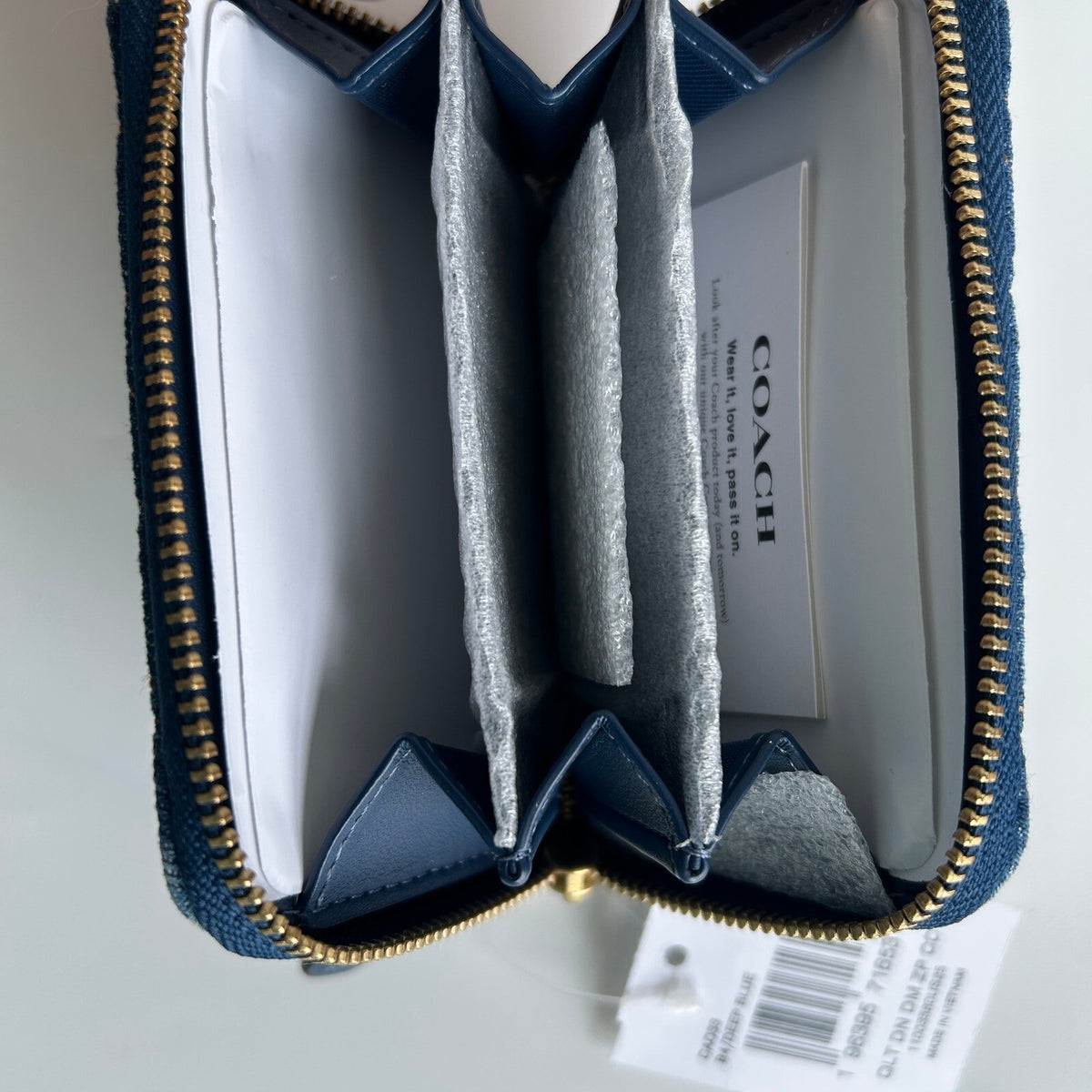 Coach Zippy Coin Case Deep Blue Quilted Denim Wallet CA033