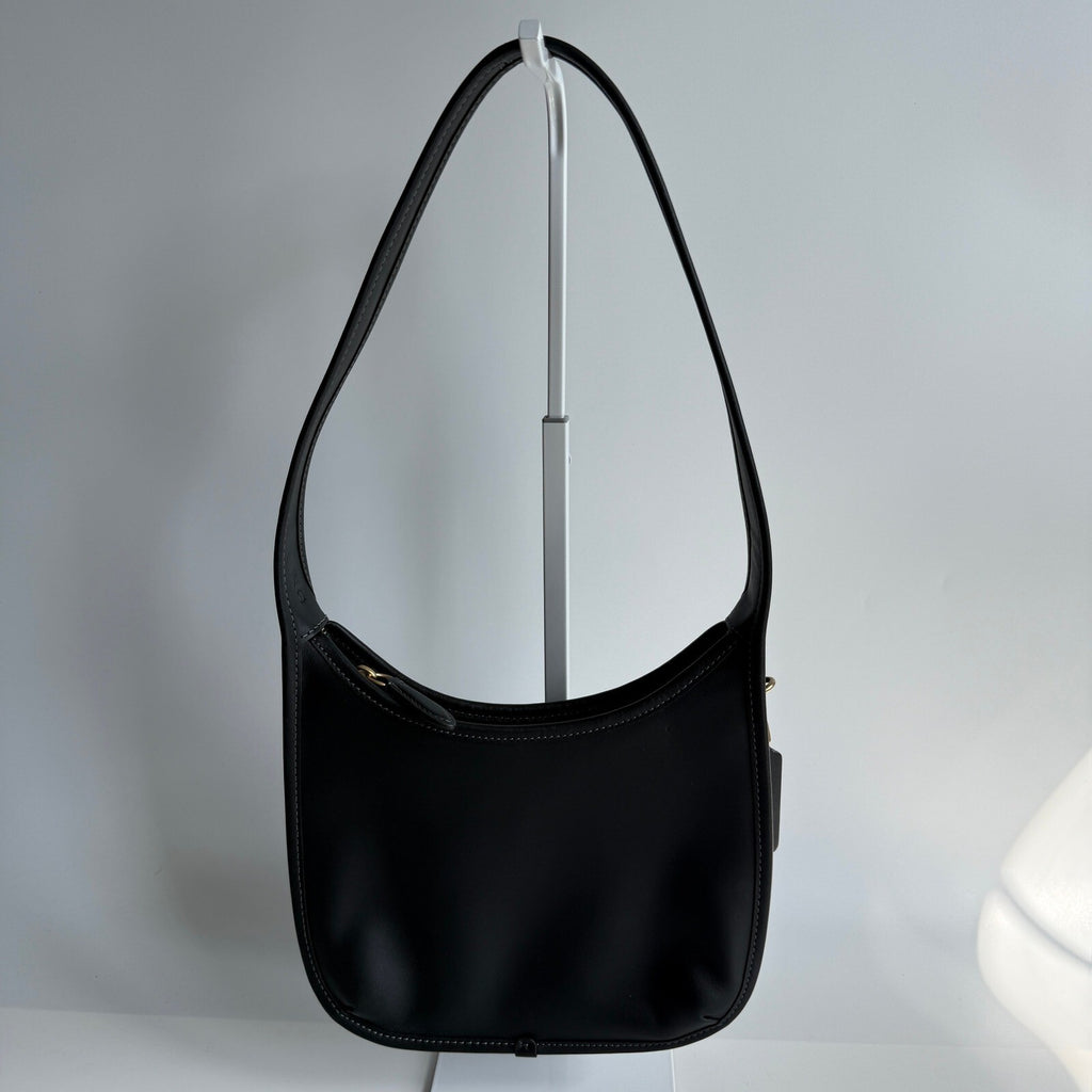 Coach Curve Zip Shoulder Bag Black Glovetanned Leather CAF110