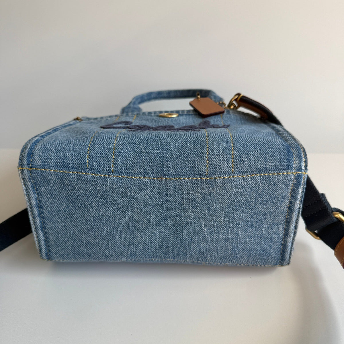 Coach Mini Cargo Tote Bag 20 Indigo Blue Denim Crossbody CZ100
