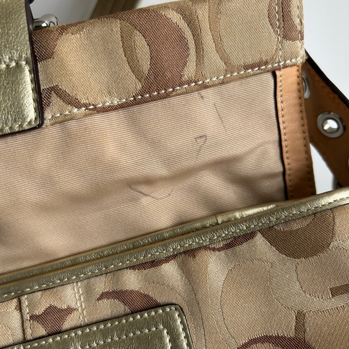 Coach Soho Tan Gold Canvas Leather Shoulder Bag 0492 Good