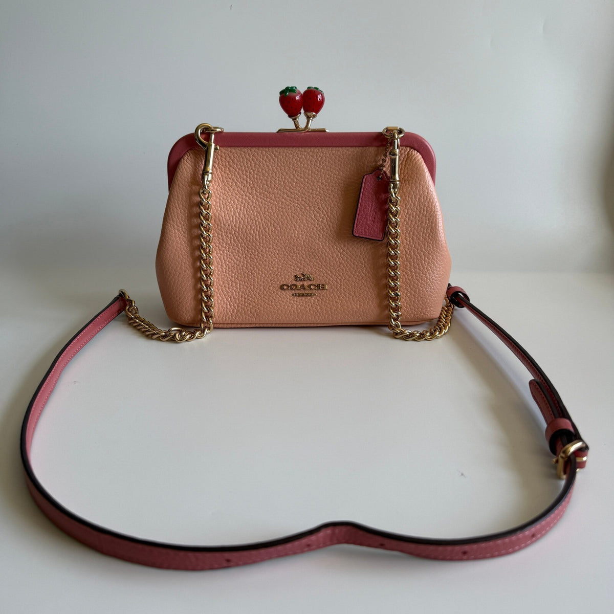 Coach Nora Kisslock Faded Blush Pink Leather Crossbody Bag C8288 Strawberry