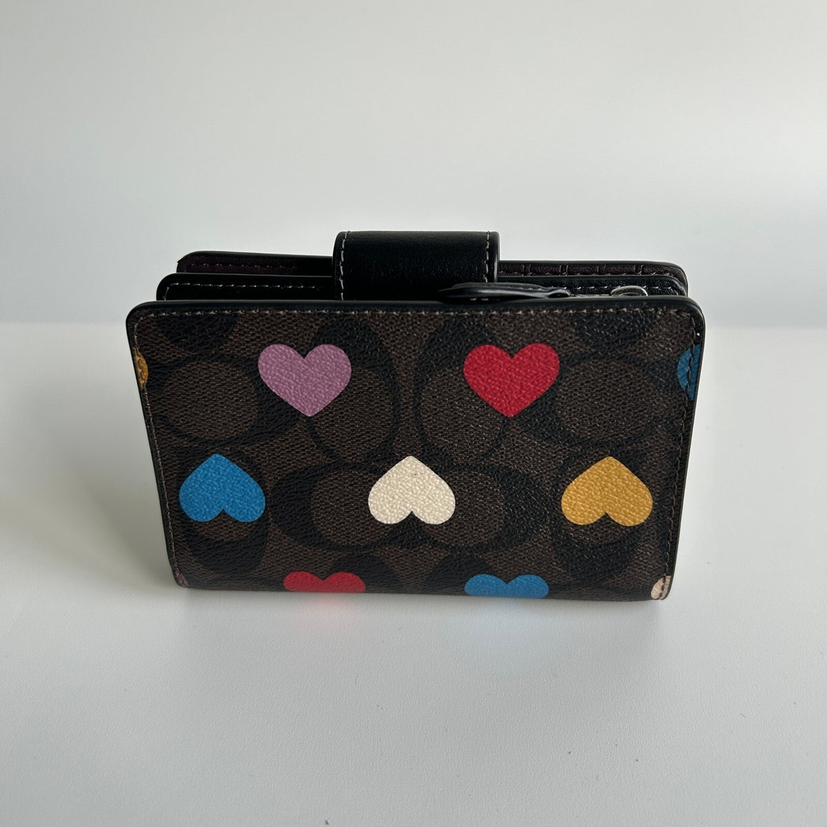 Coach Medium Corner Zip Wallet Multicolor Signature Canvas Heart Print CP418
