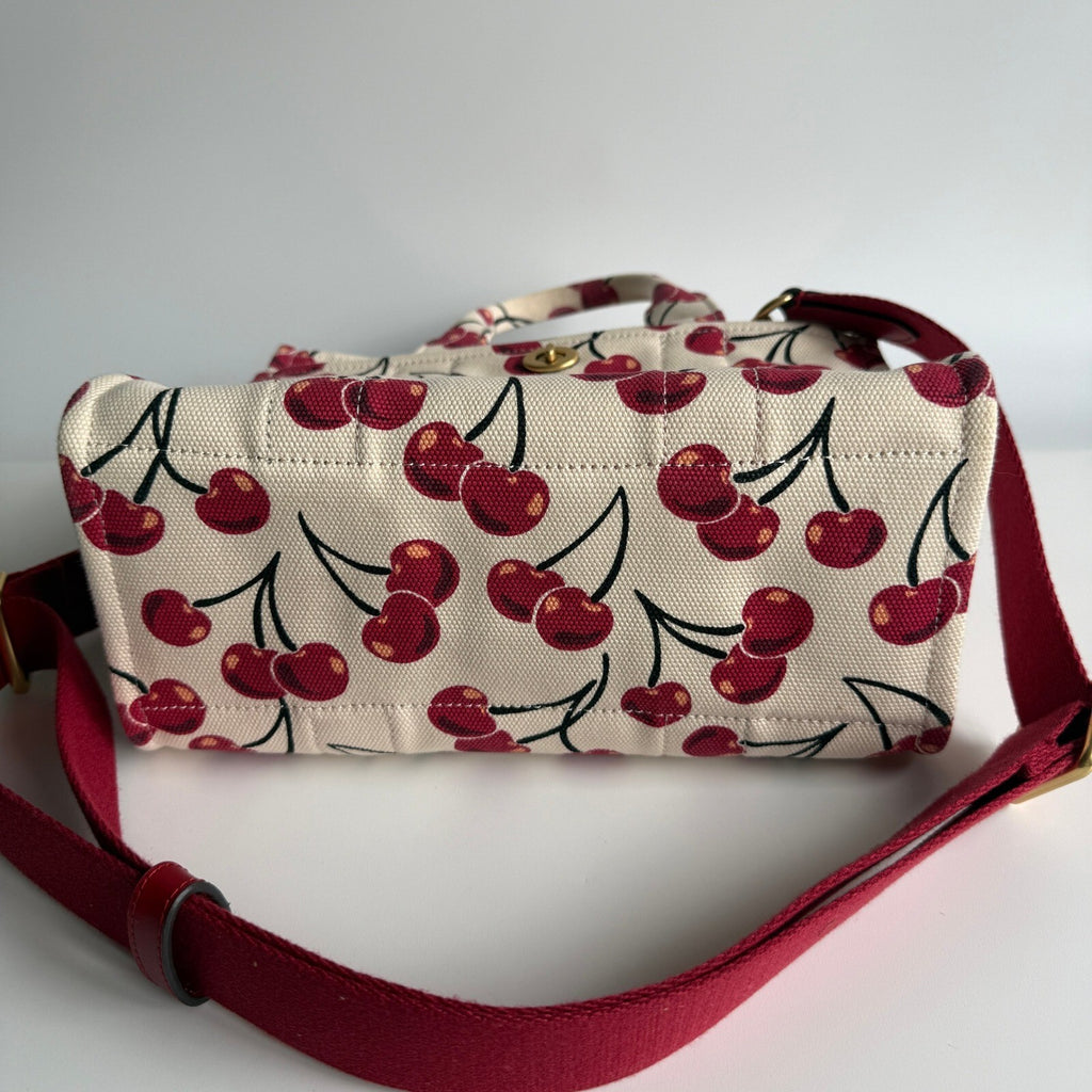 Coach Cargo Tote Bag 26 Chalk Multi Cherry Print Canvas CY935
