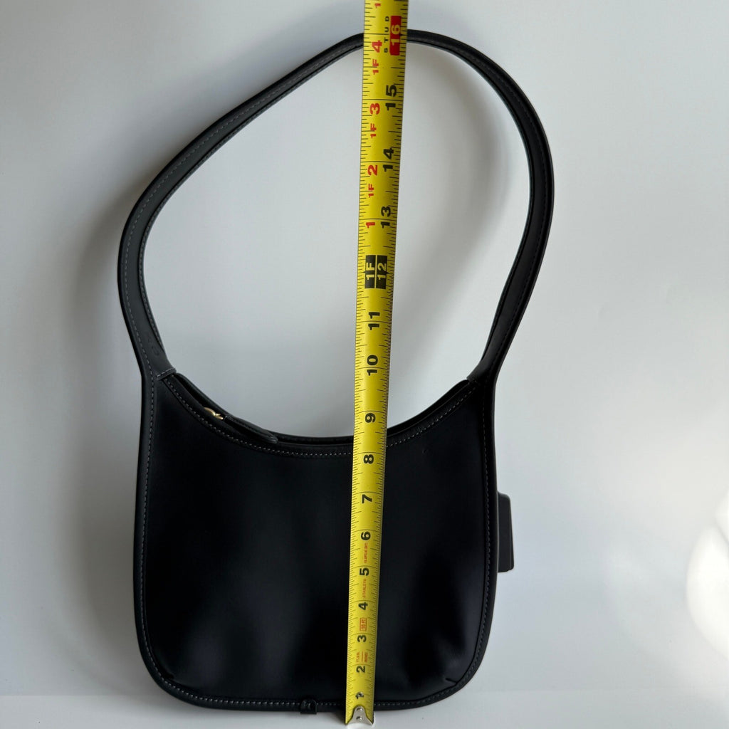 Coach Curve Zip Shoulder Bag Black Glovetanned Leather CAF110