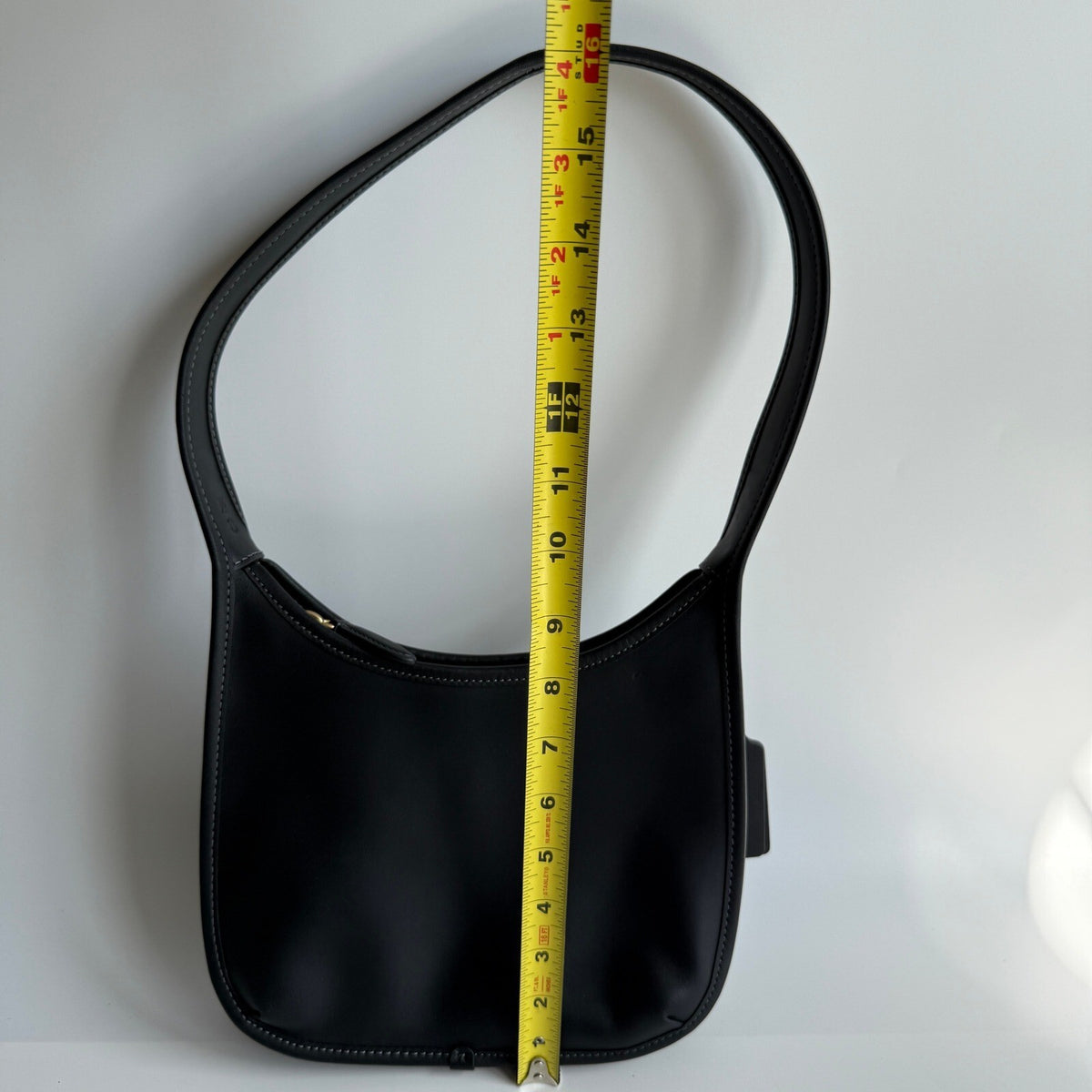 Coach Curve Zip Shoulder Bag Black Glovetanned Leather CAF110