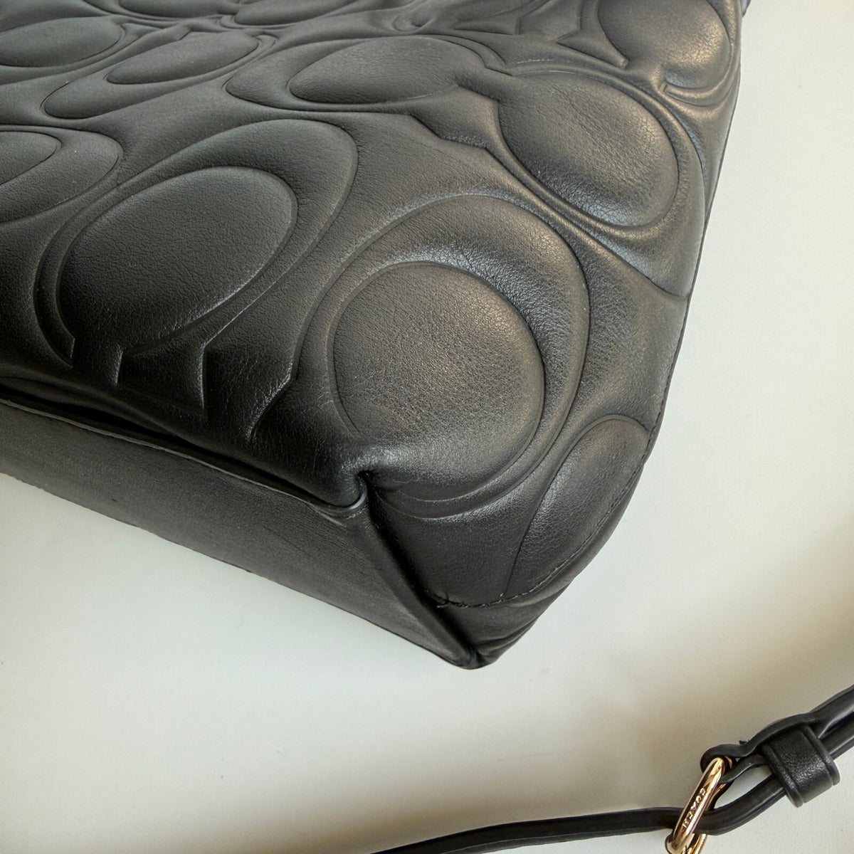 Coach Laurel Shoulder Bag Black Signature Embossed Leather CZ178