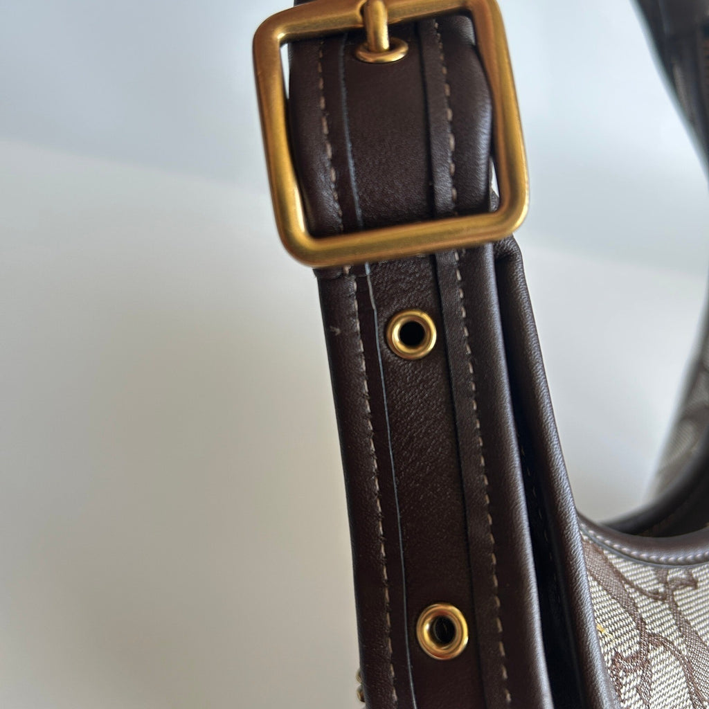Coach Ergo Curve Zip Hobo Brown Signature Jacquard Shoulder Bag C2588