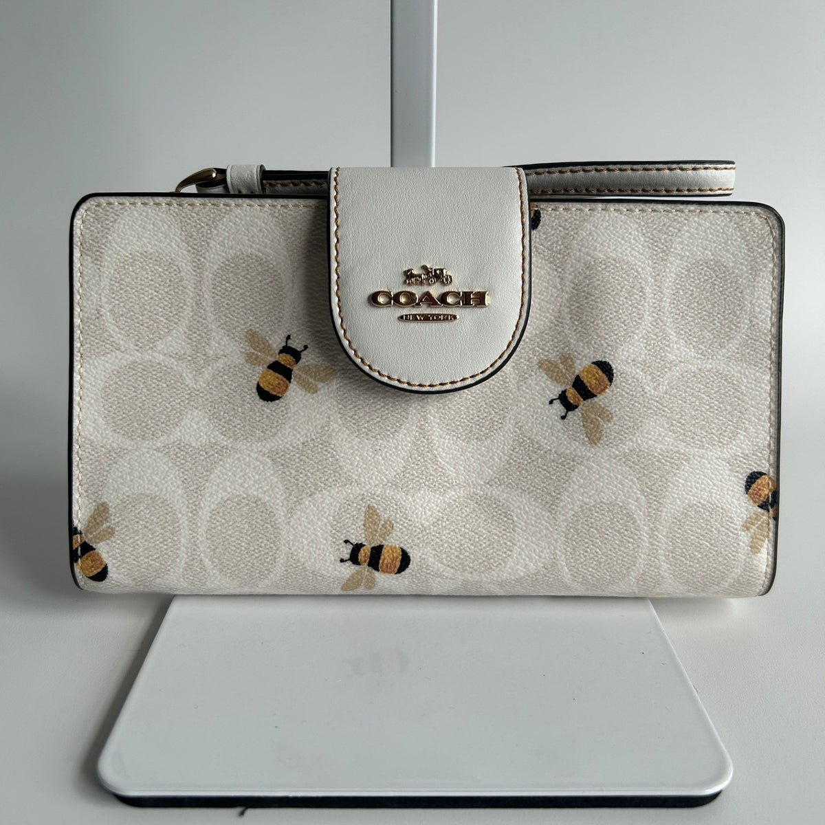 Coach Medium Corner Zip Wallet Chalk Multi Canvas Bee Print C8676 Wristlet
