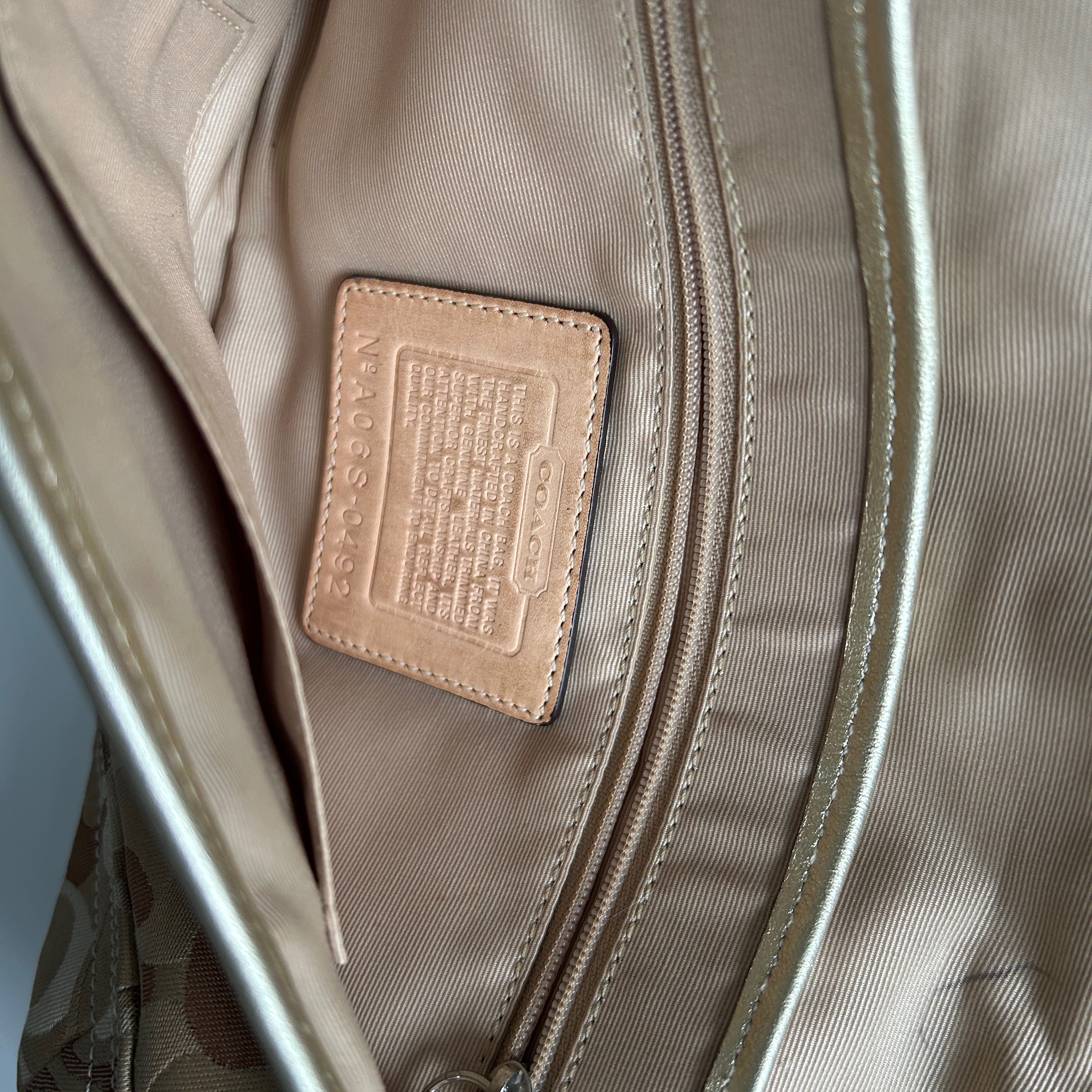 Coach Soho Tan Gold Canvas Leather Shoulder Bag 0492 Good