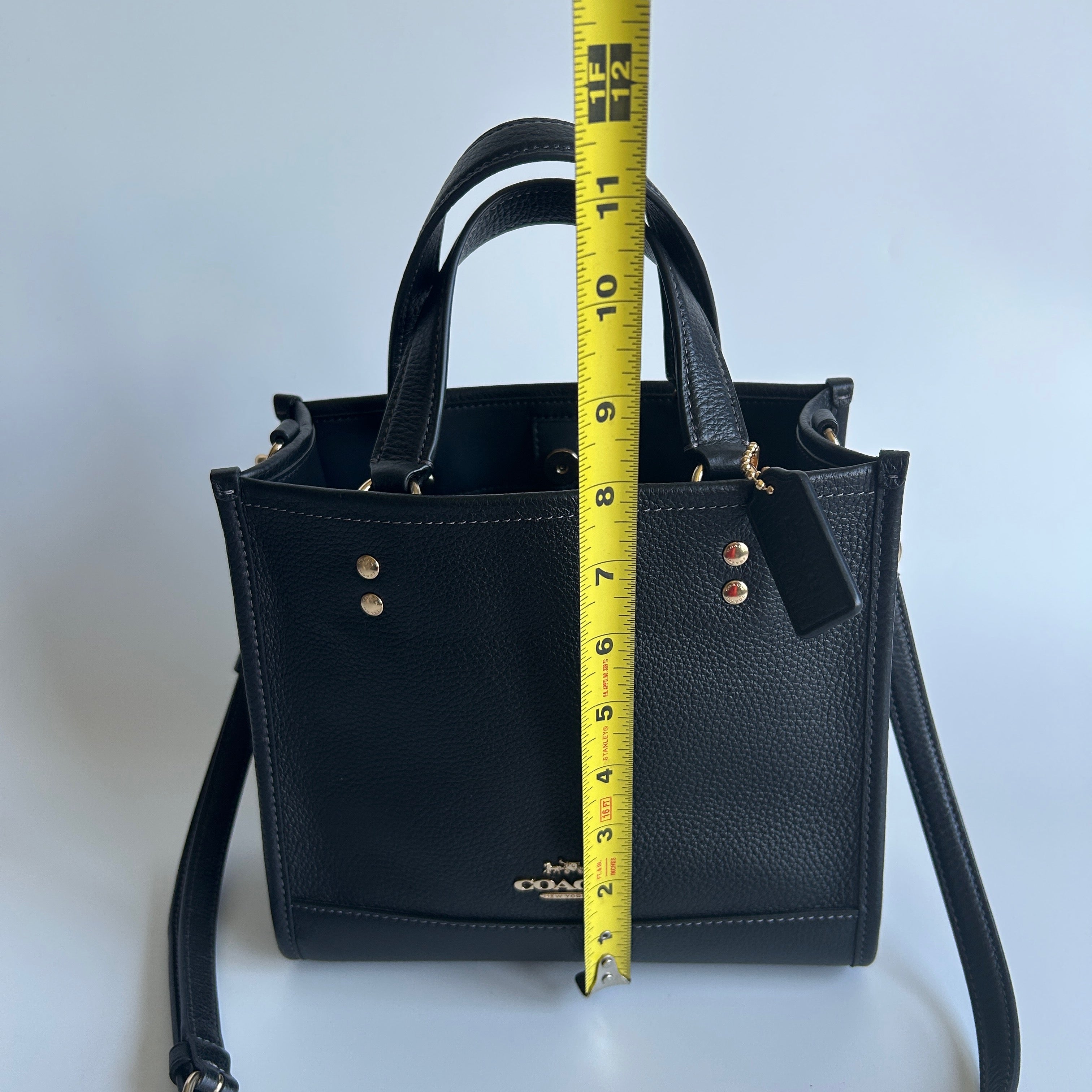 Coach Dempsey Tote 22 Black Pebbled Leather Shoulder Bag Excellent