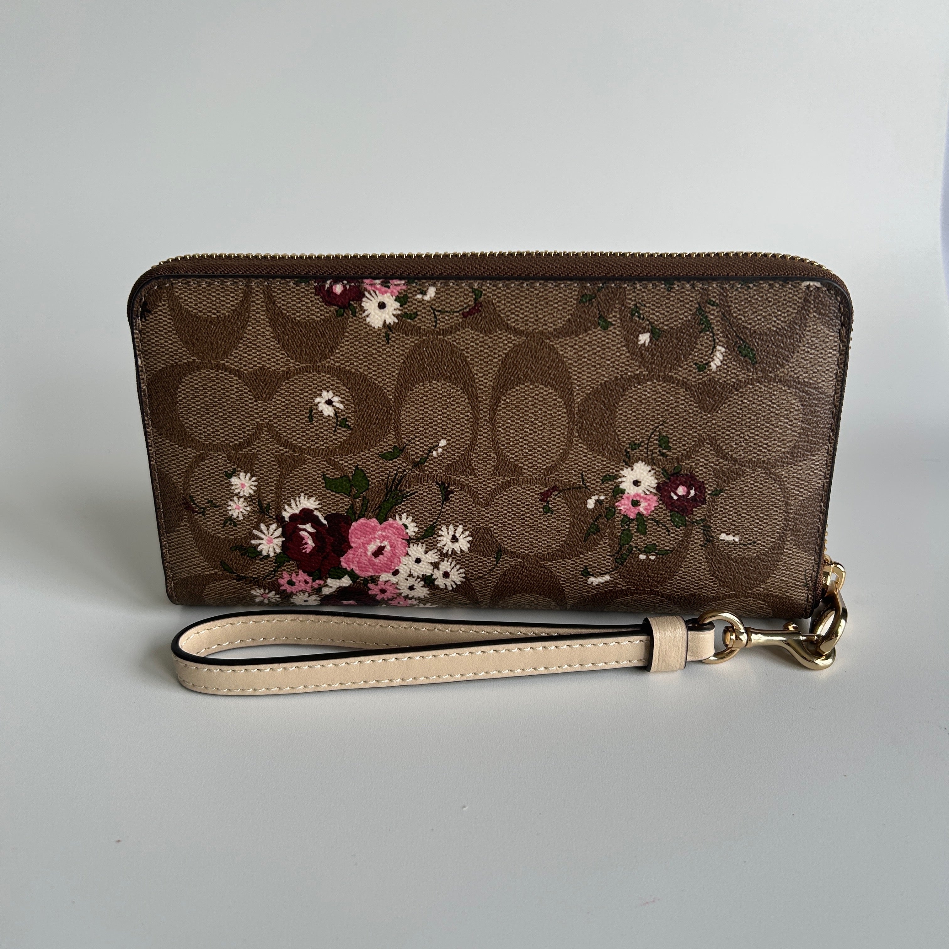 Coach C2847 Brown Pink Floral Signature Canvas Accordion Zip Wristlet Like New