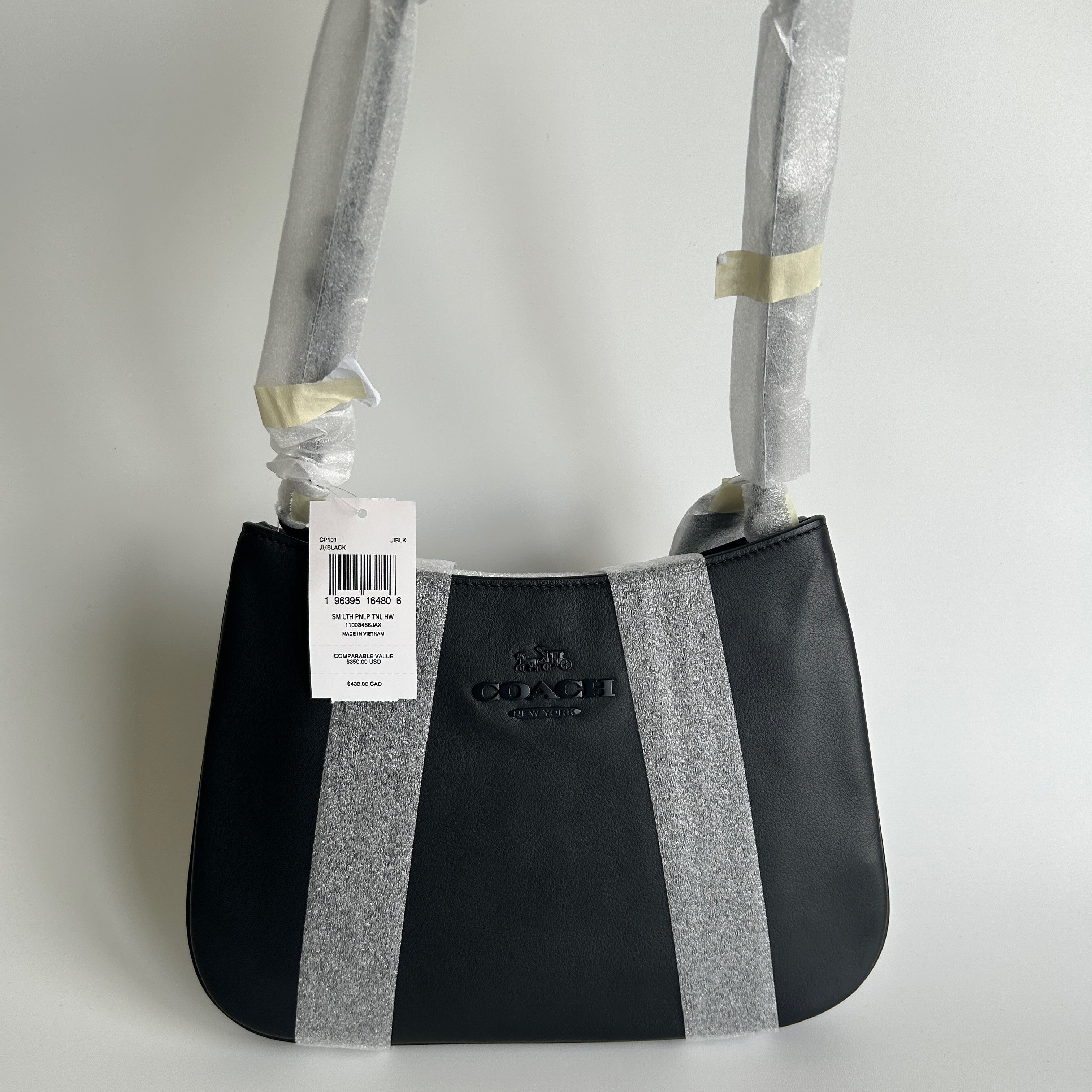 Coach Penelope CP101 Black Leather Shoulder Bag New