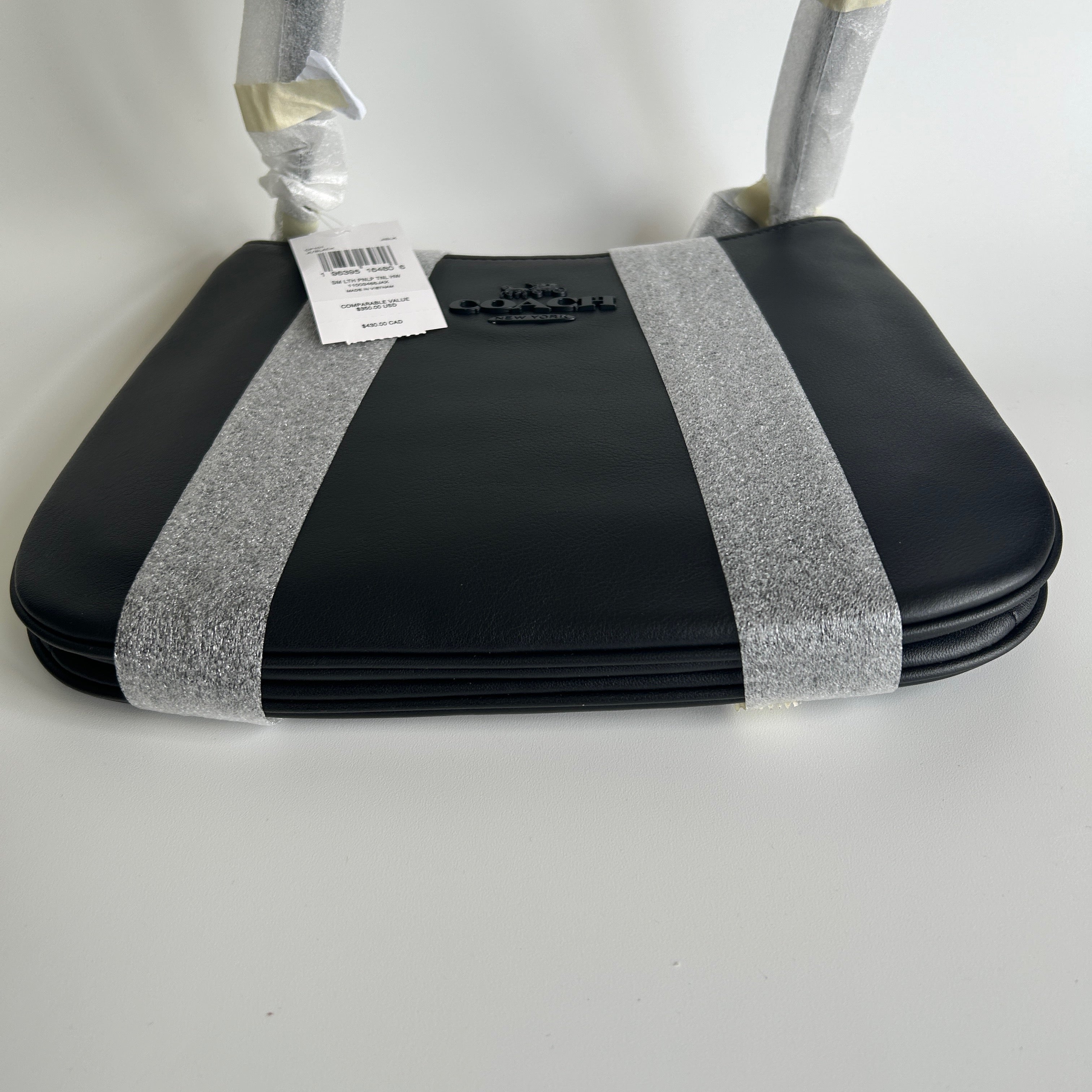 Coach Penelope CP101 Black Leather Shoulder Bag New