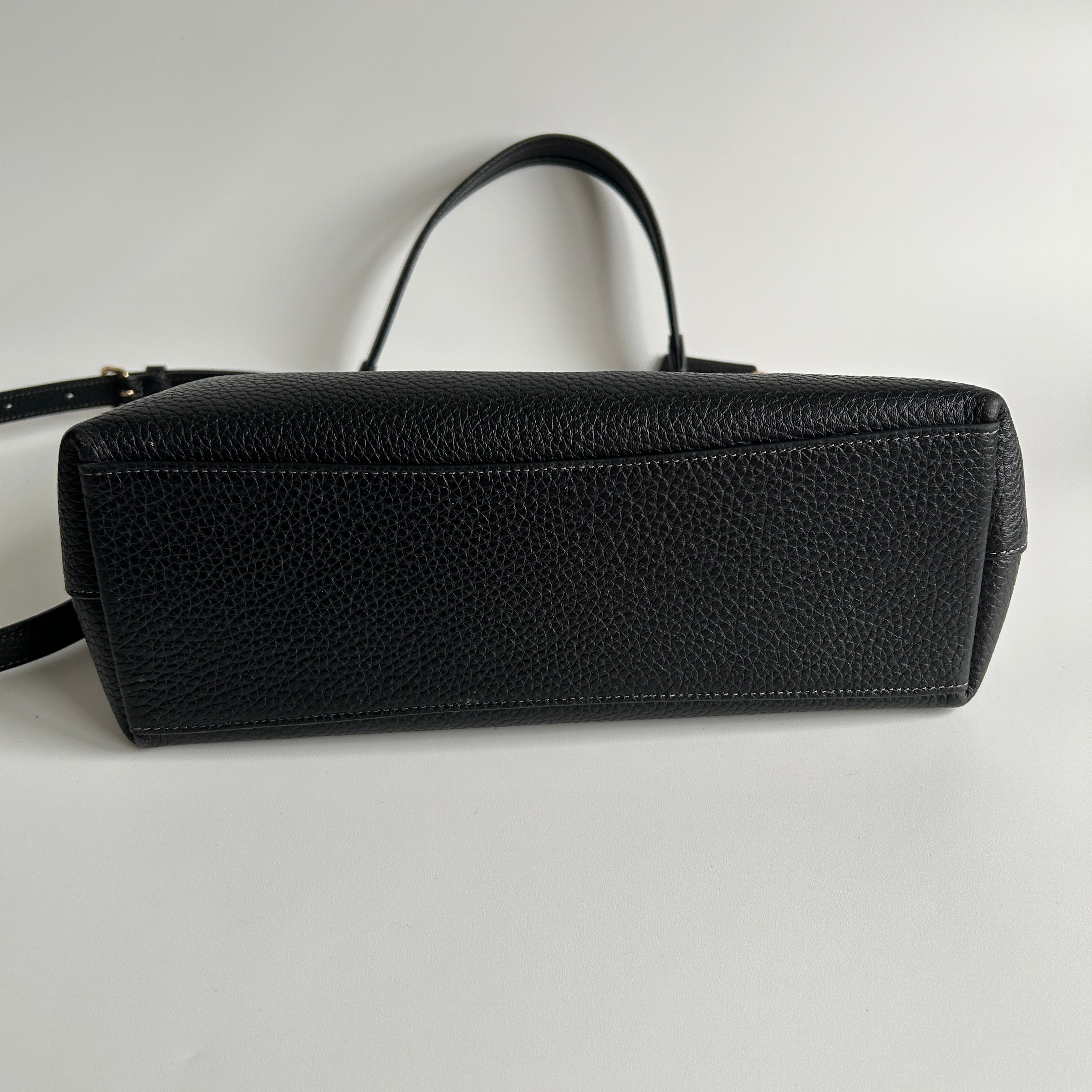 Coach Laurel Black Pebbled Leather Shoulder Bag CR148 Excellent