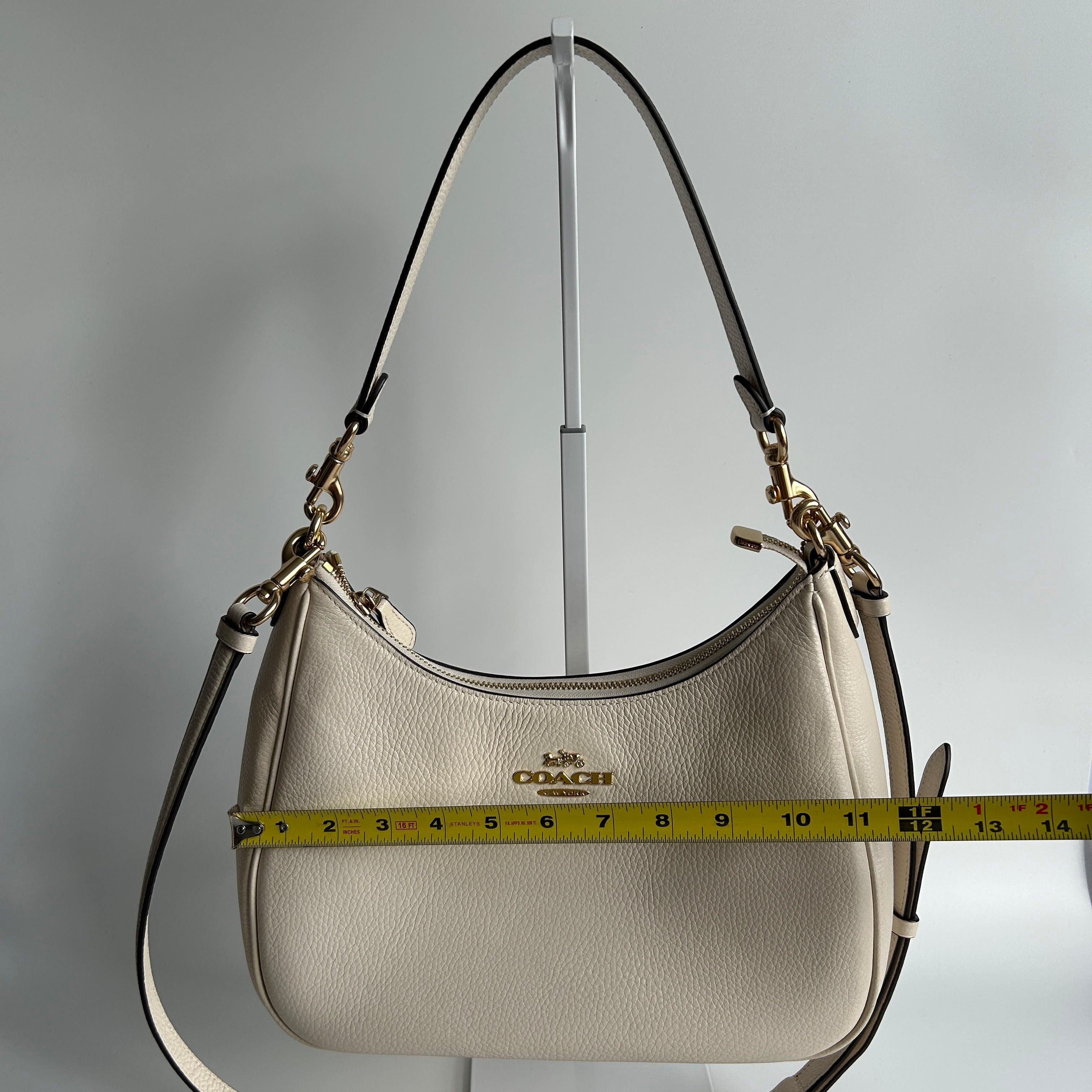 Coach Teri Hobo Chalk White Pebbled Leather Shoulder Bag Excellent