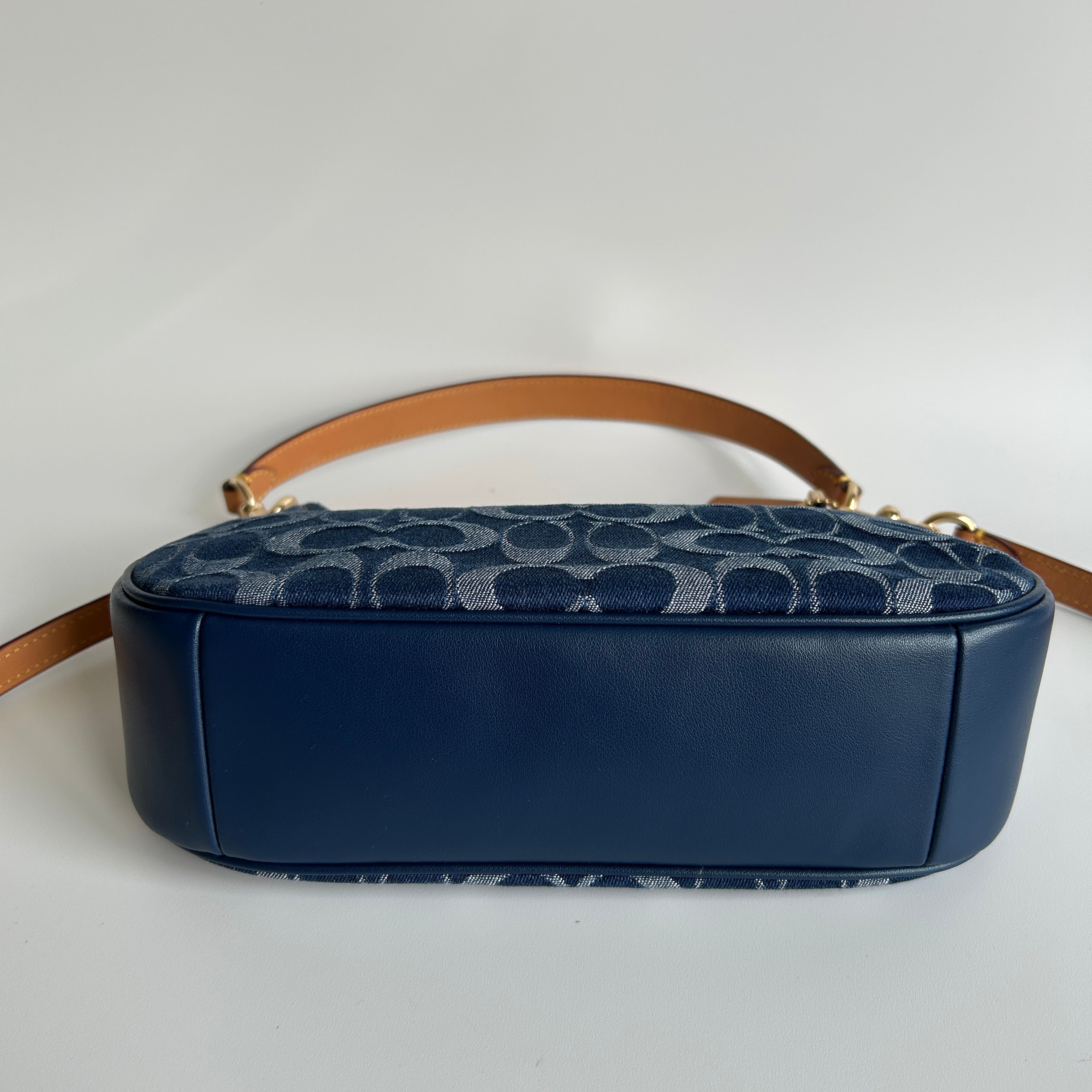 Coach Teri Indigo Signature Denim Leather Shoulder Bag Excellent