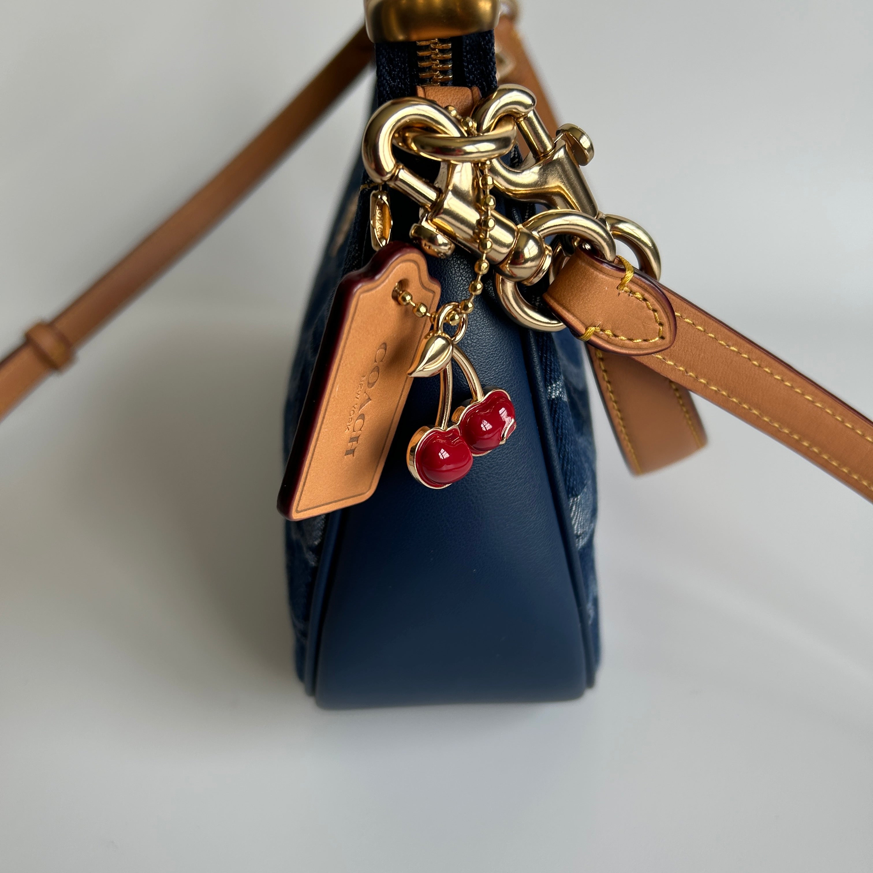 Coach Teri Indigo Signature Denim Leather Shoulder Bag Excellent