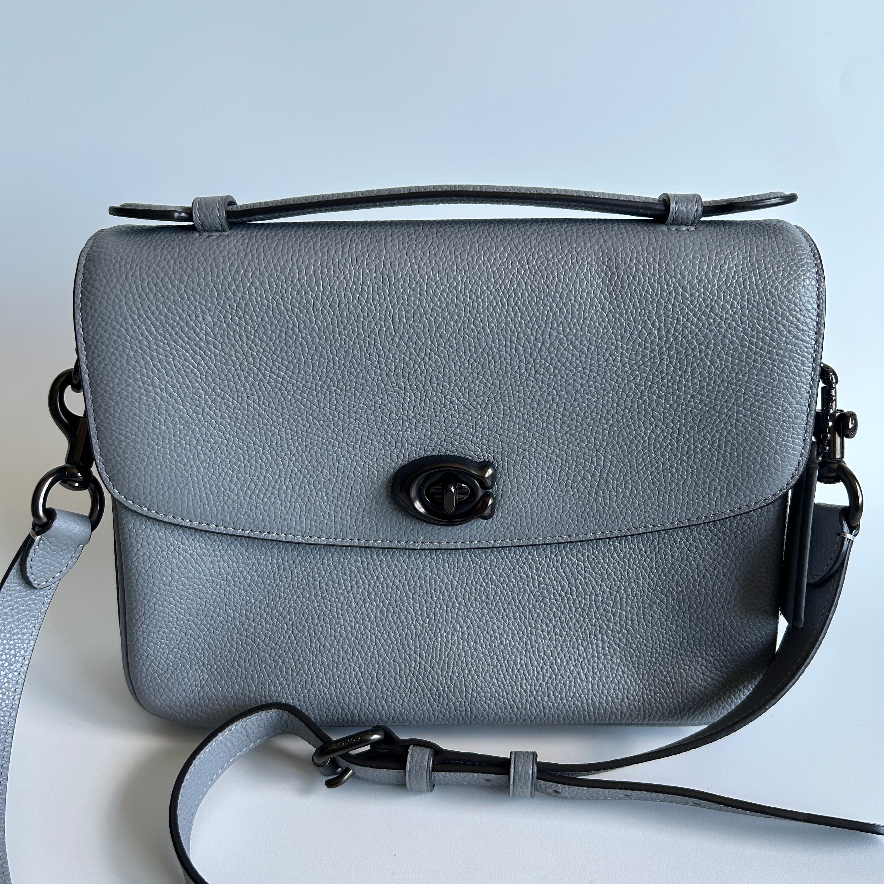 Coach Cassie Crossbody 19 Grey Pebbled Leather Shoulder Bag Good
