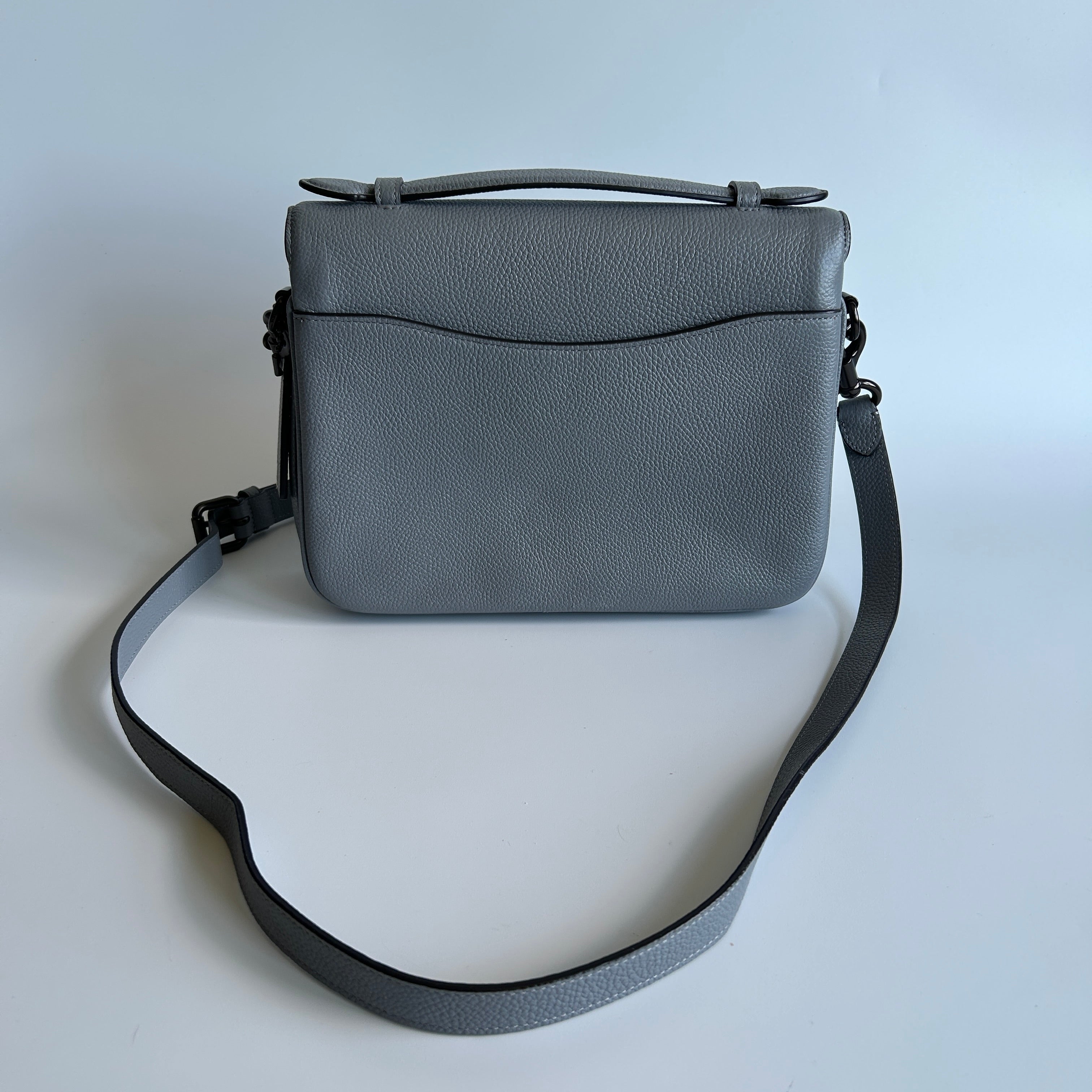 Coach Cassie Crossbody 19 Grey Pebbled Leather Shoulder Bag Good