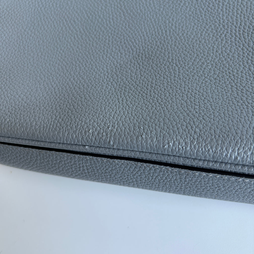 Coach Cassie Crossbody 19 Grey Pebbled Leather Shoulder Bag Good