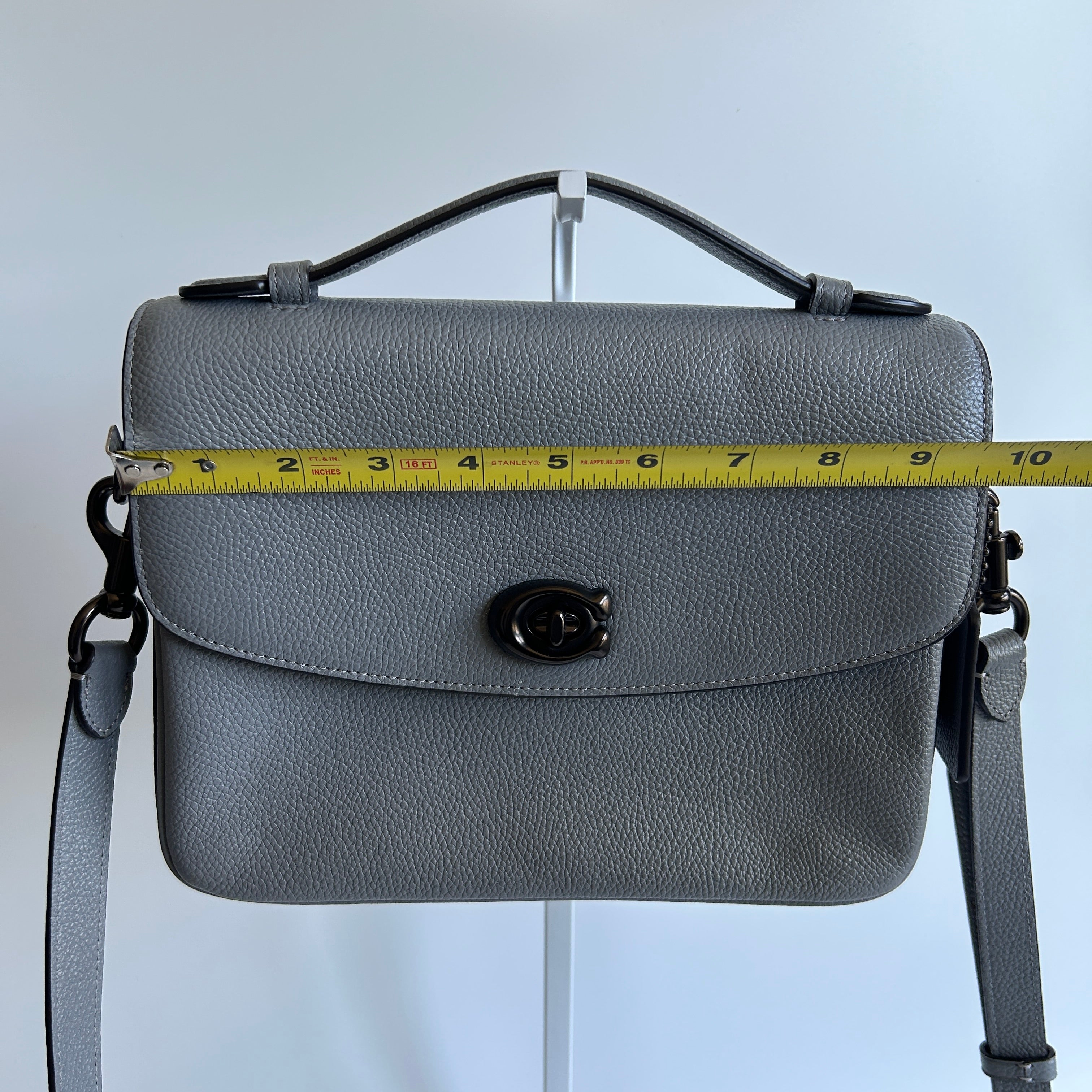 Coach Cassie Crossbody 19 Grey Pebbled Leather Shoulder Bag Good