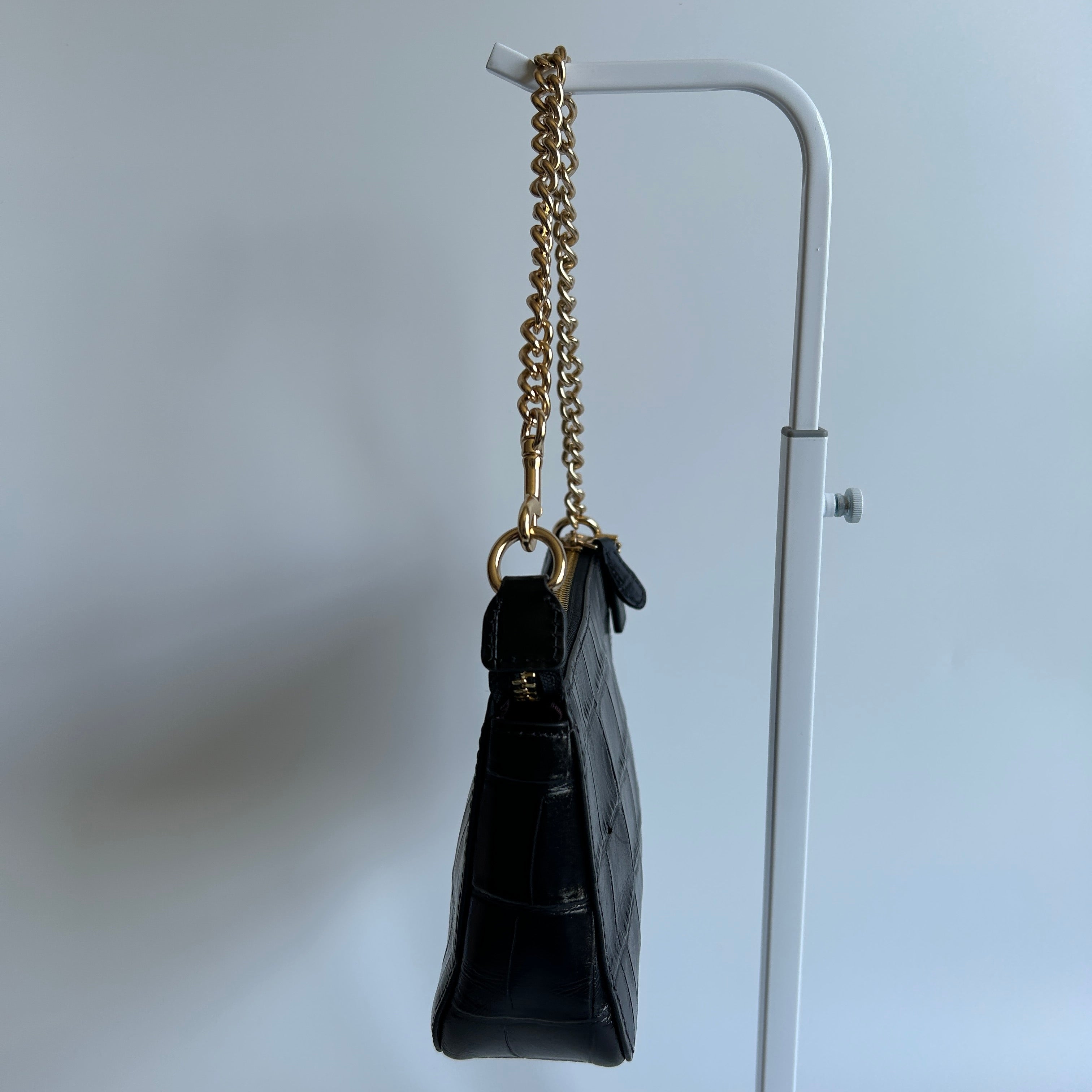 Coach Nolita 19 Black Crocodile Embossed Leather Wristlet Bag GOOD