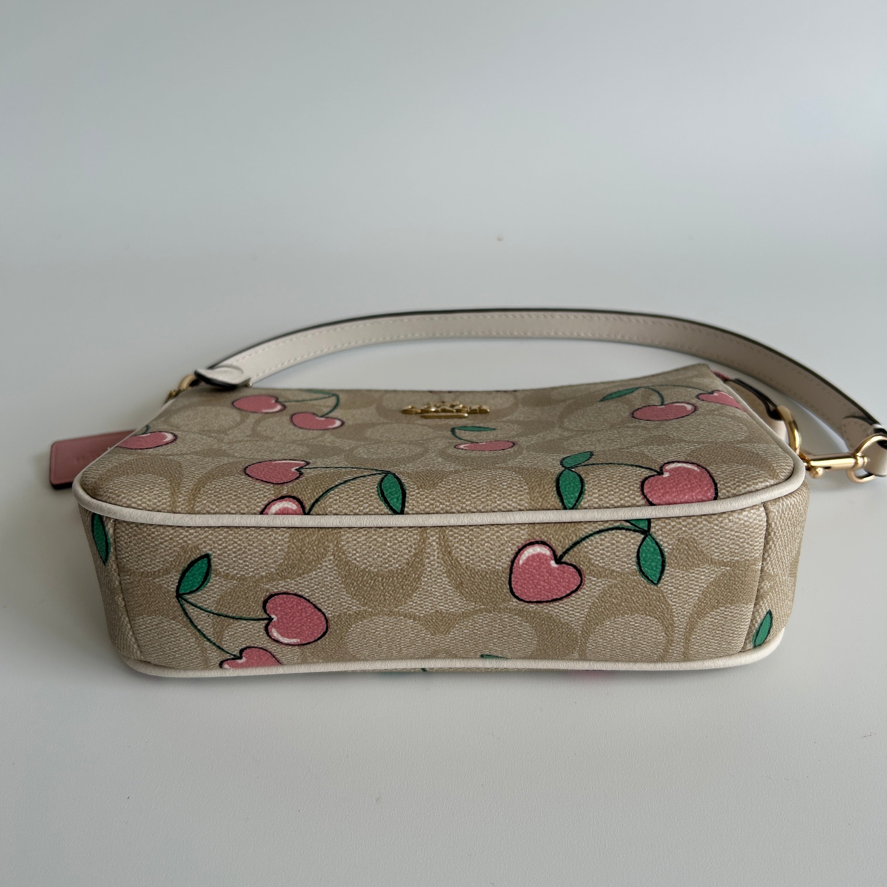 Coach Heart Cherry Nolita 19 Light Khaki Multi Canvas Wristlet NEW