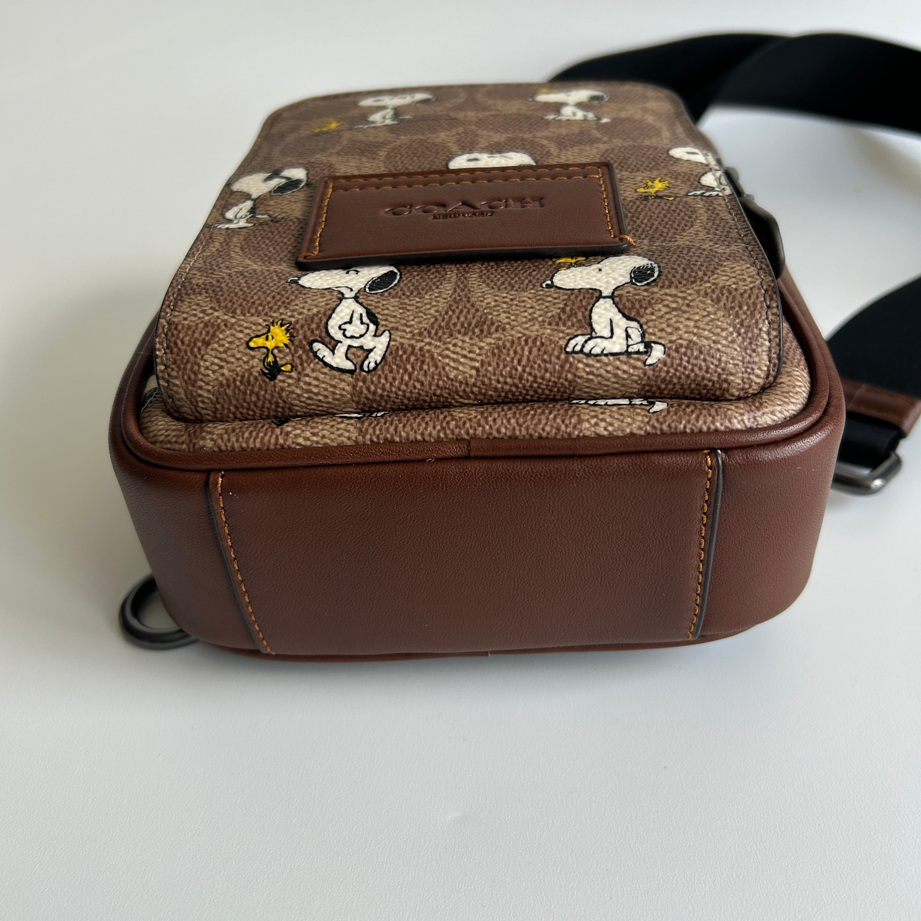 Coach Peanuts Snoopy West Pack Brown Coated Canvas Sling Bag Excellent