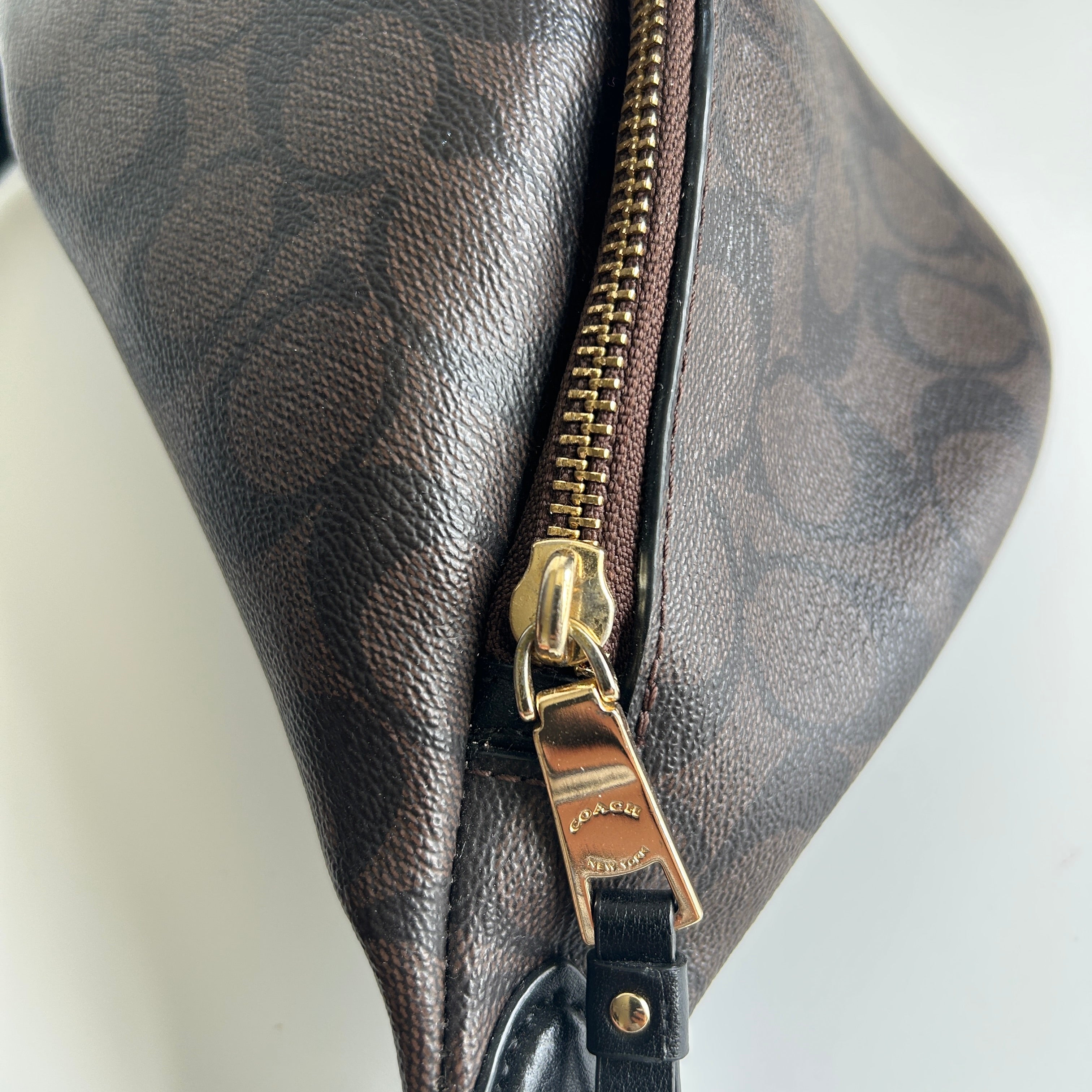 Coach Signature Belt Bag Brown Black Canvas Leather Fanny Pack Excellent