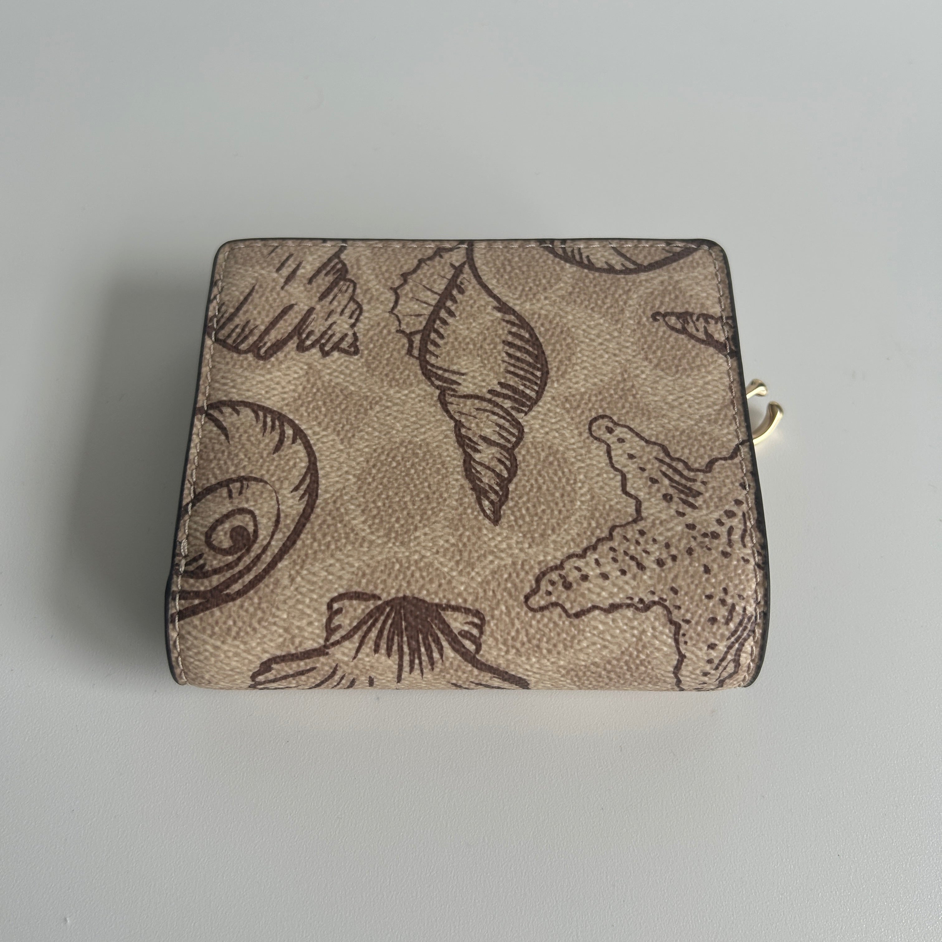Coach Snap Wallet Seashell Print Khaki Brown Signature Canvas Excellent