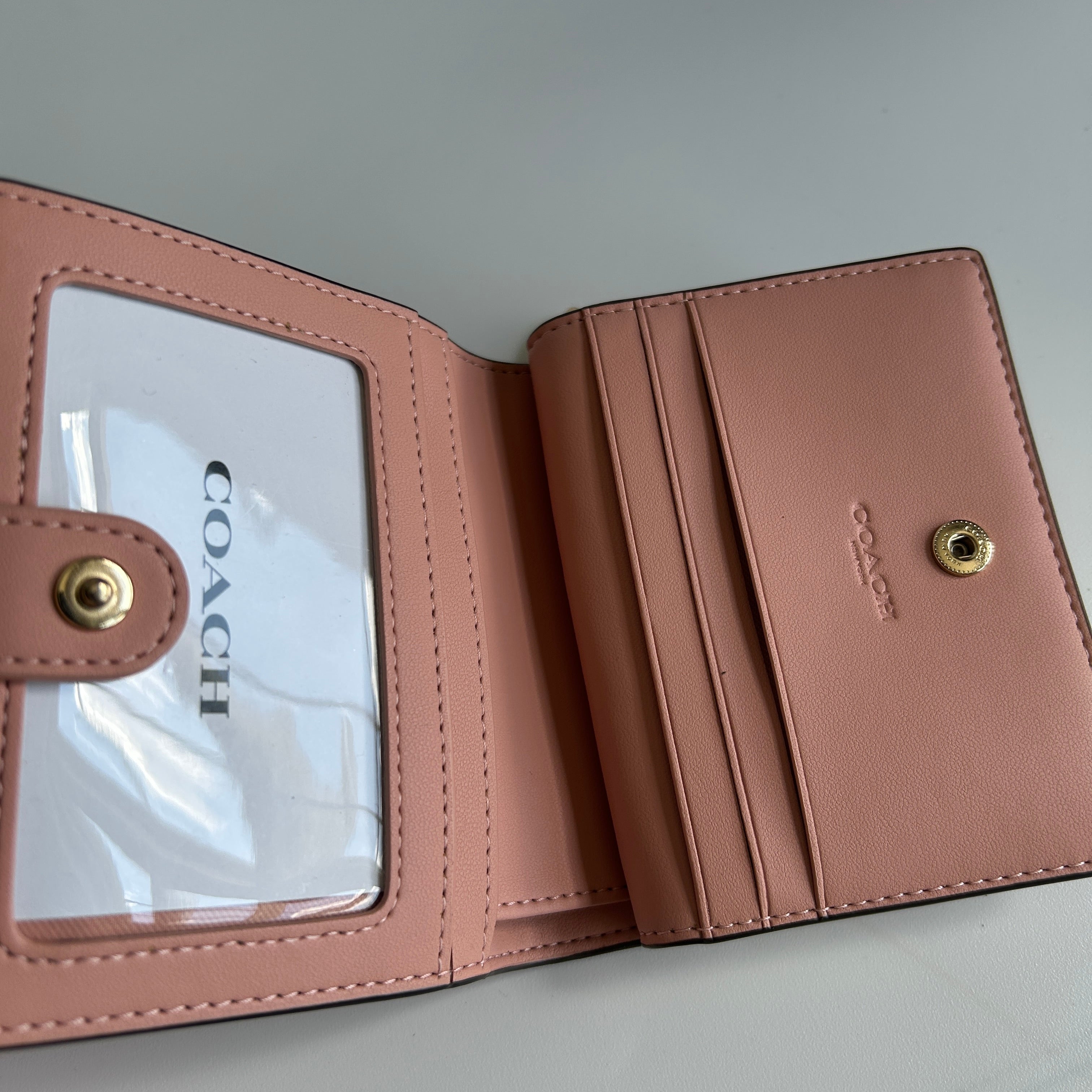 Coach Snap Wallet Chalk Floral Signature Canvas C8703 Excellent