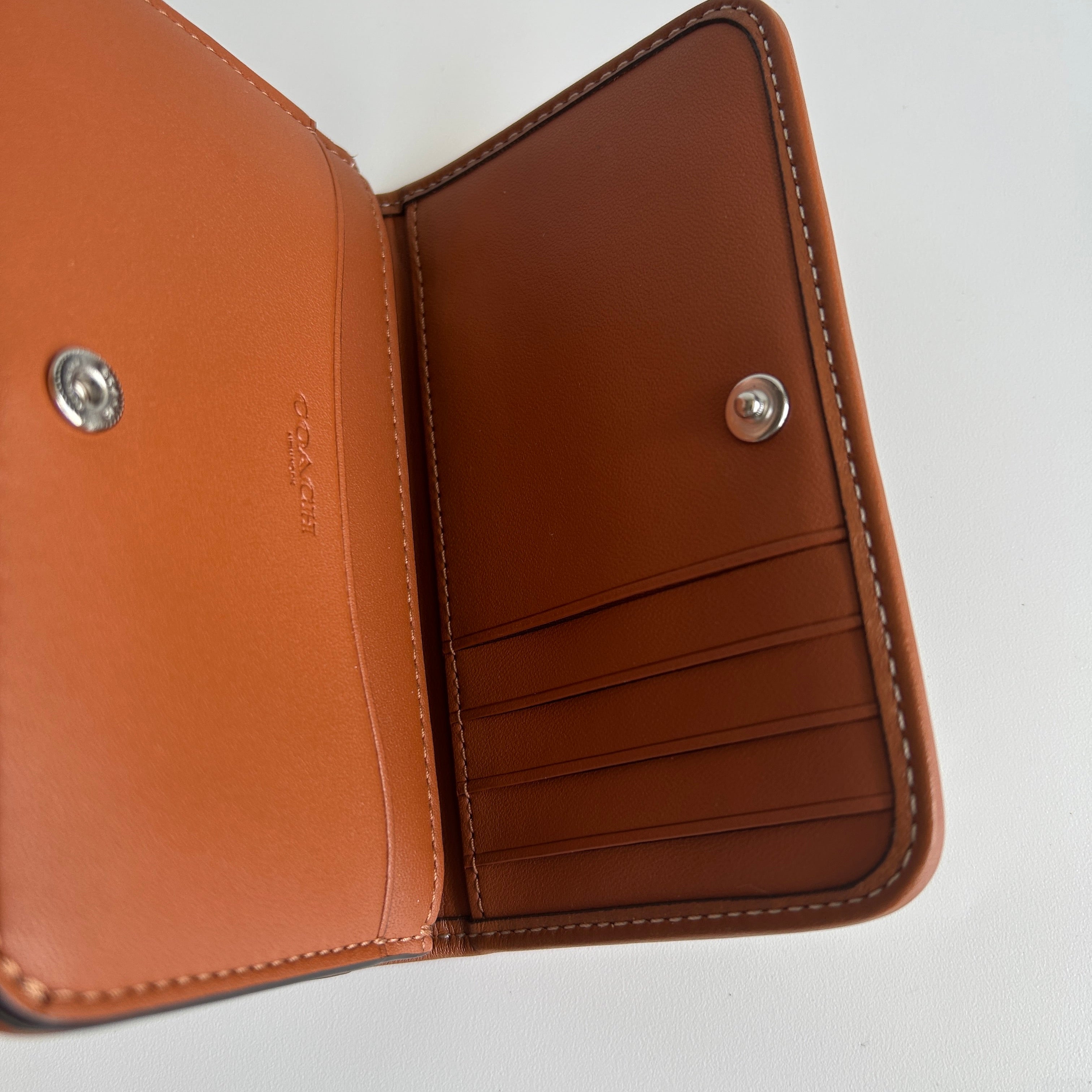 Coach Essential Slim Card Case Crystal Signature Canvas C7182 Excellent