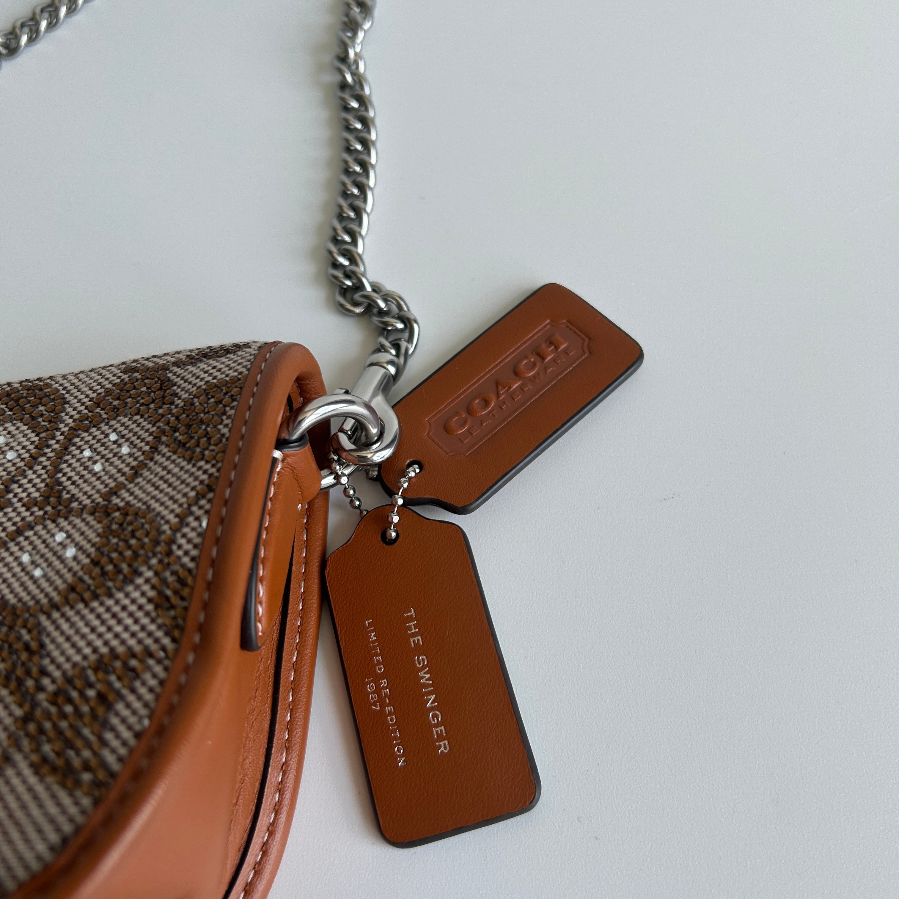 Coach Swinger 20 Brown Signature Crystal Jacquard Leather Shoulder Bag Excellent