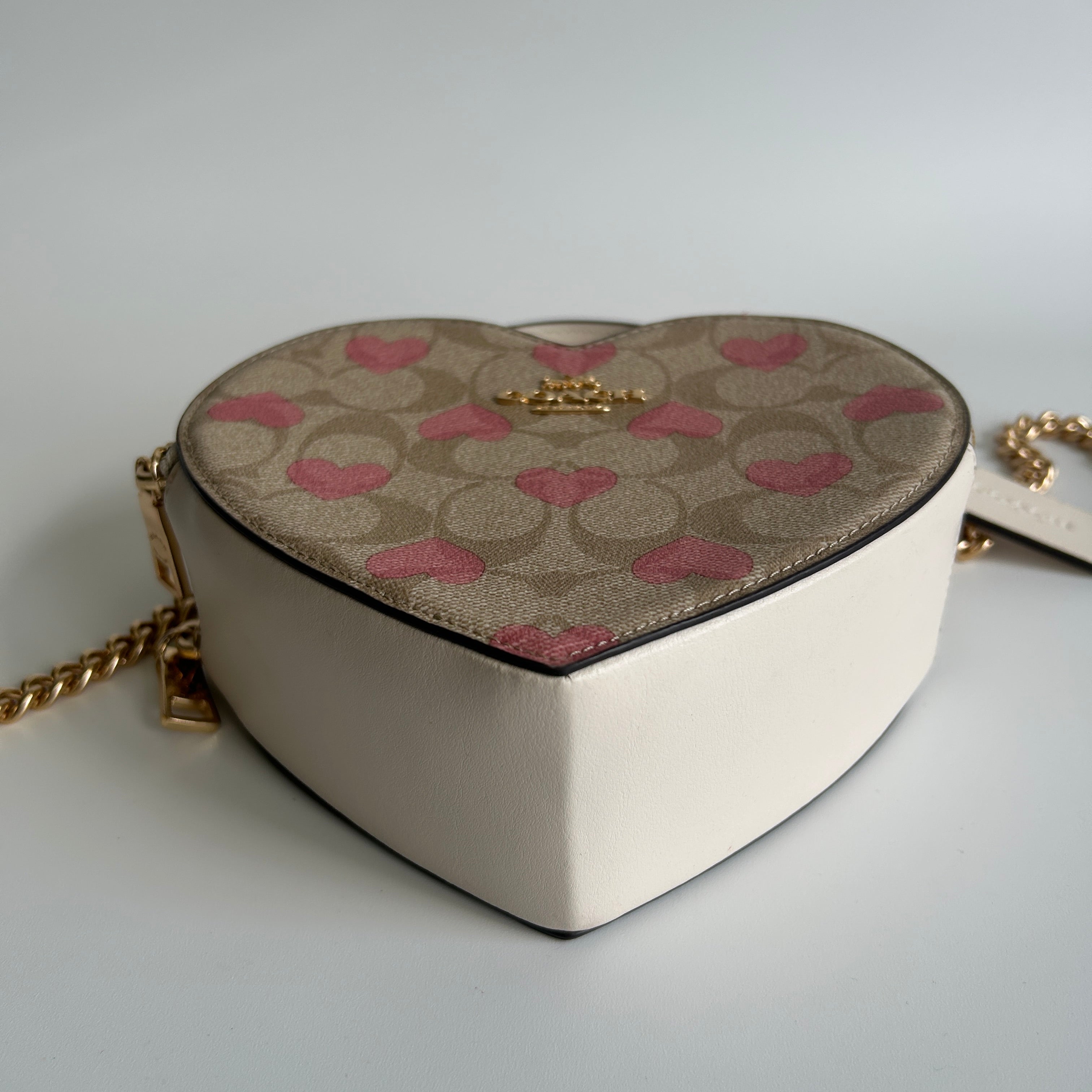 Coach Heart Bag Chalk White Signature Canvas Pink Hearts Crossbody Good