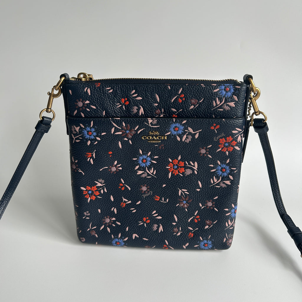 Coach Kitt Messenger Wildflower Navy Pebbled Leather Crossbody Bag Excellent