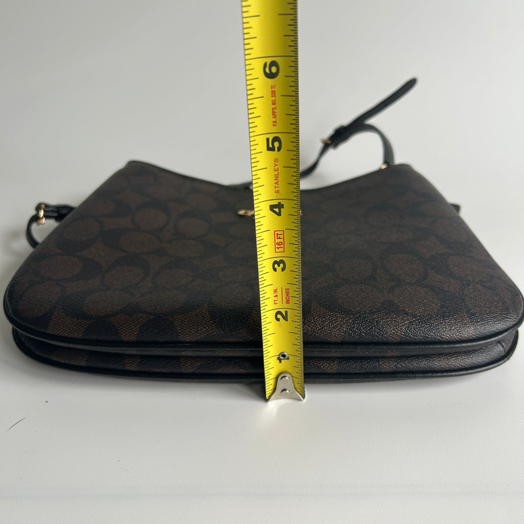 Coach Penelope Brown Signature Canvas Leather Shoulder Bag CO953 Excellent