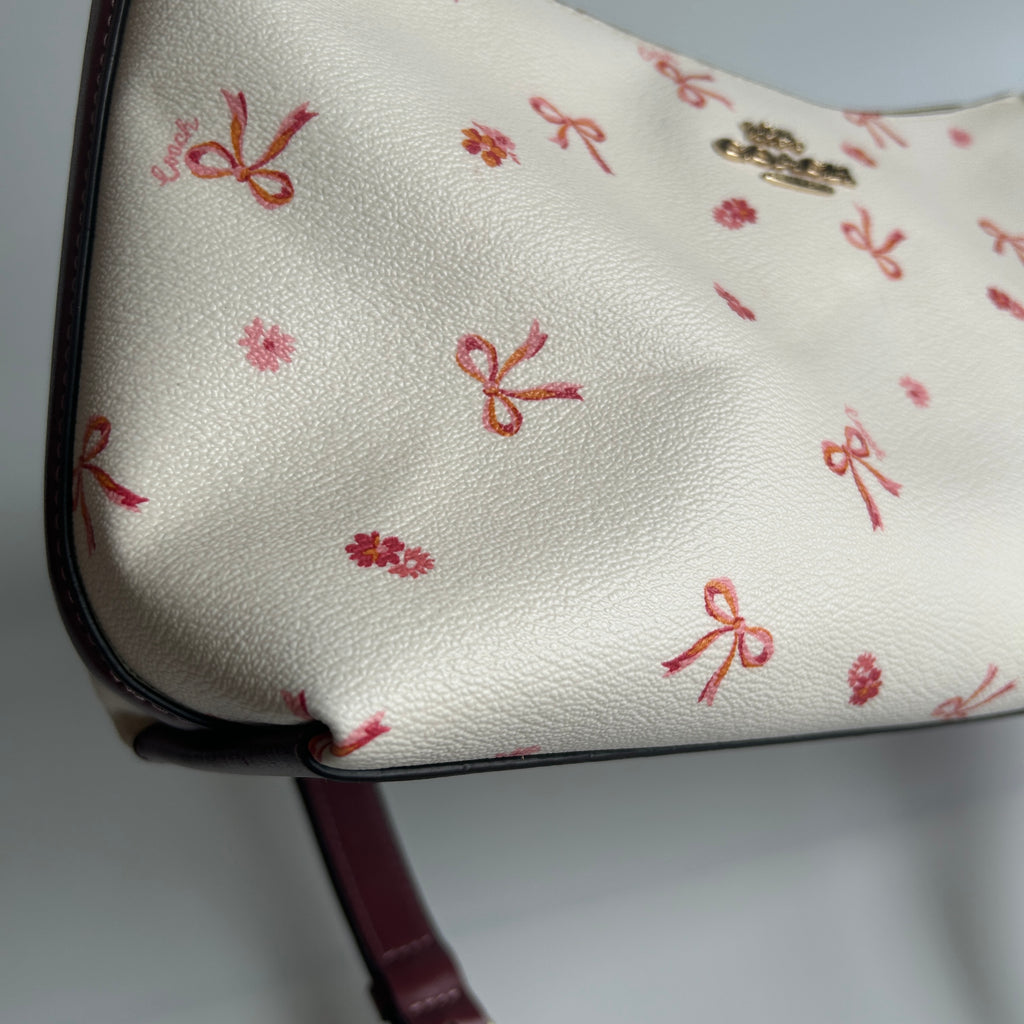 Coach Clara Chalk White Bow Print Pebbled Leather Shoulder Bag CN687 Excellent