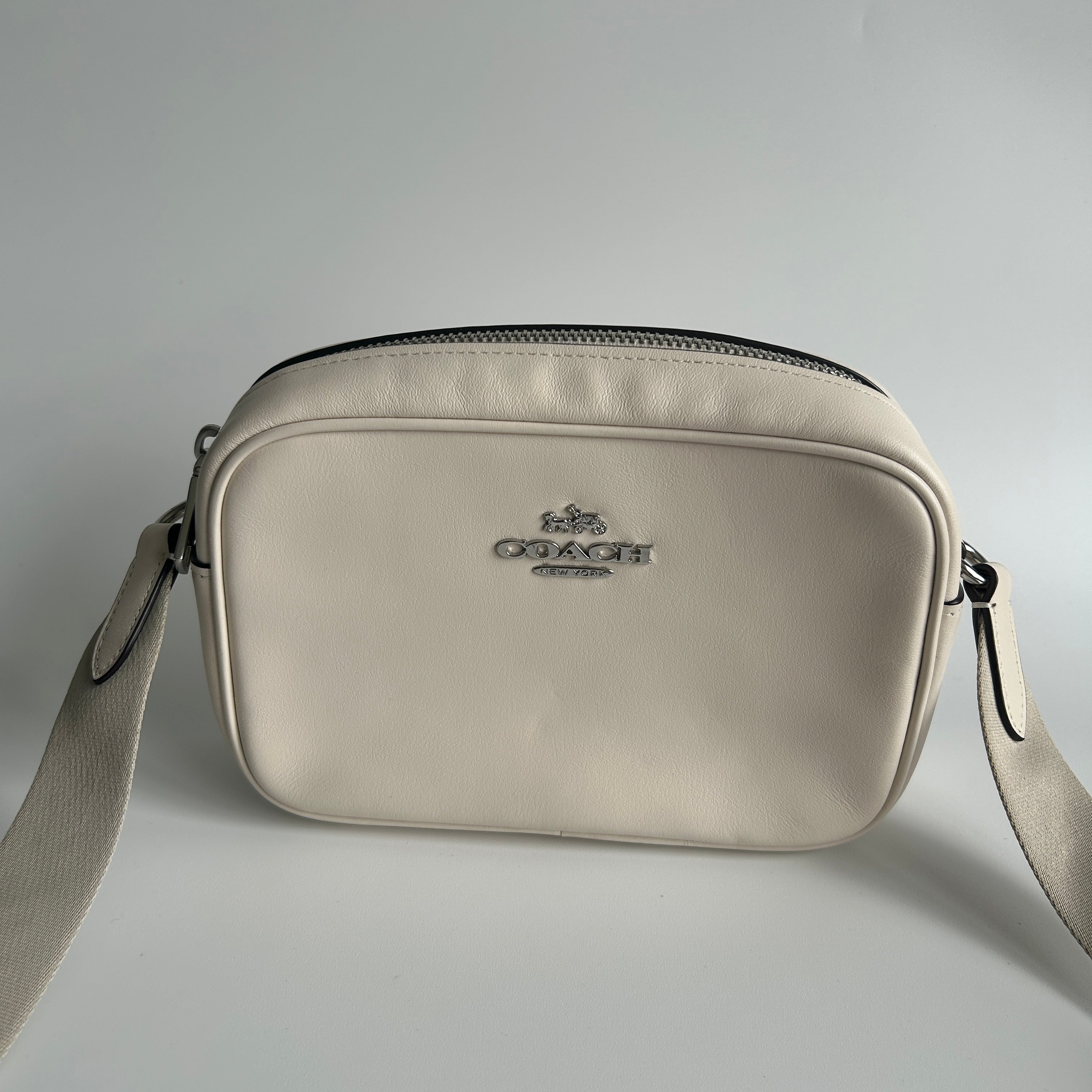 Coach Mini Jamie Chalk White Pebbled Leather Camera Bag Excellent