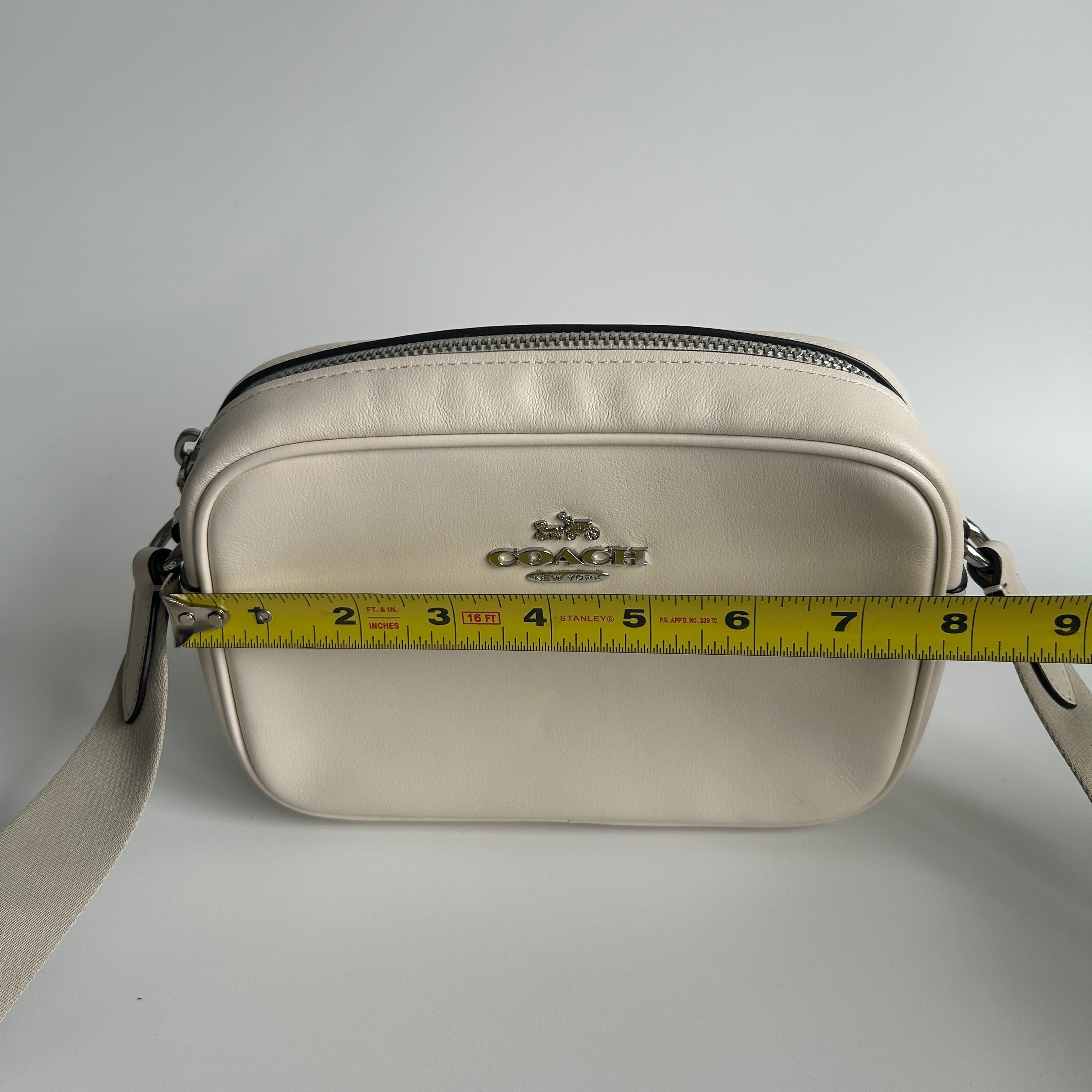 Coach Mini Jamie Chalk White Pebbled Leather Camera Bag Excellent
