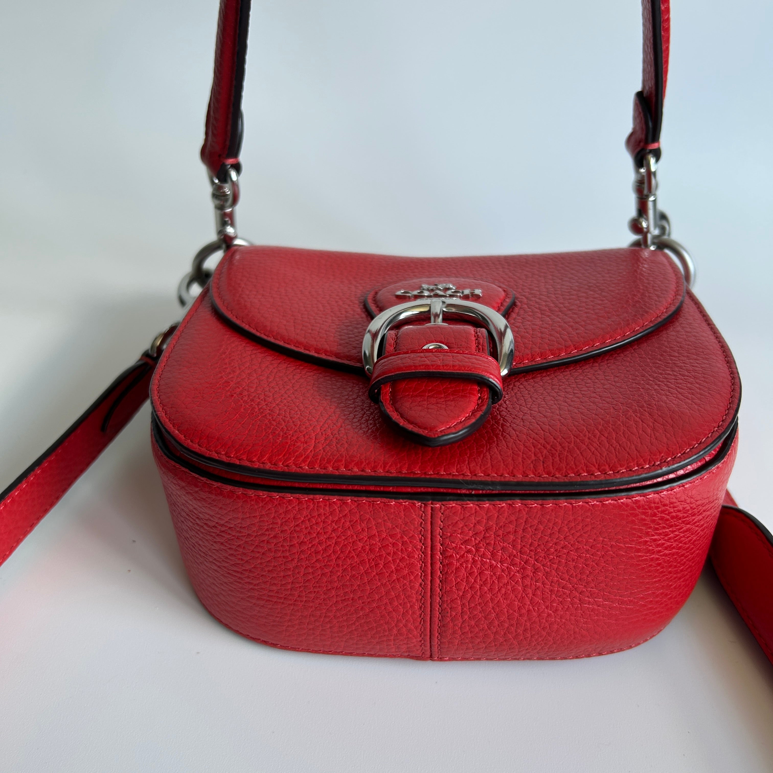 Coach Kleo 17 Red Pebbled Leather Shoulder Bag Excellent