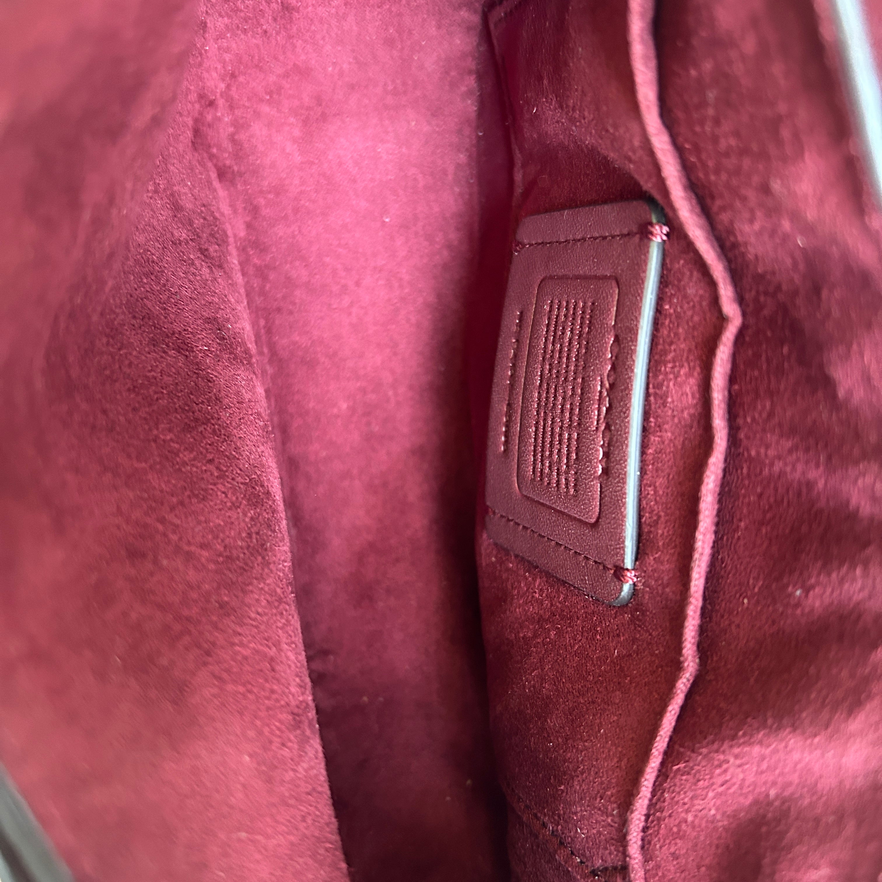 Coach Kleo 17 Red Pebbled Leather Shoulder Bag Excellent