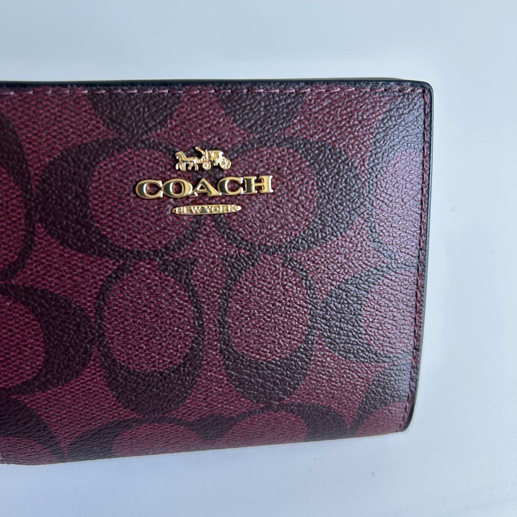 Coach Snap Wallet Wine Black Cherry Signature Canvas C3321 Excellent