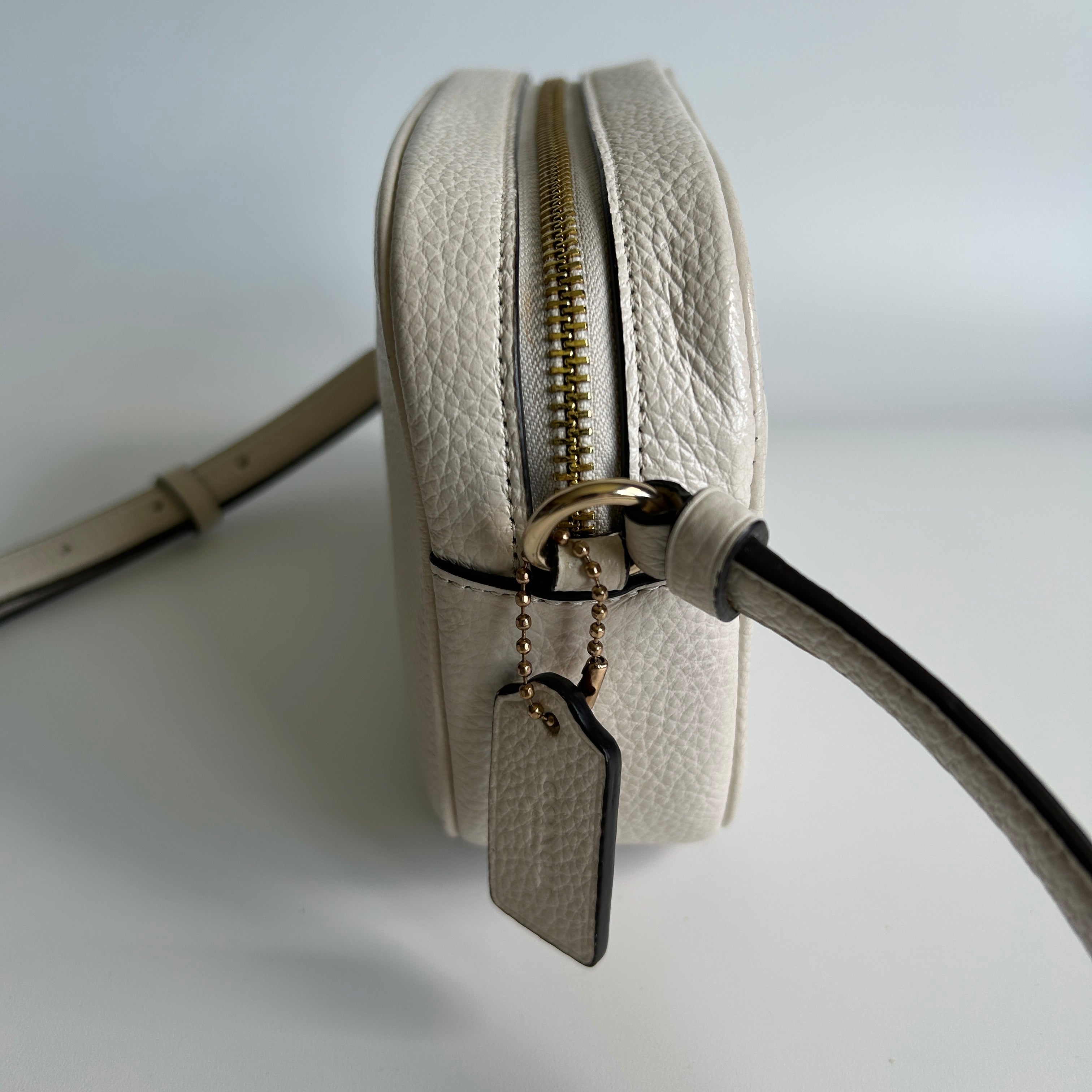 Coach Mini Camera Bag Chalk White Pebbled Leather Crossbody GOOD