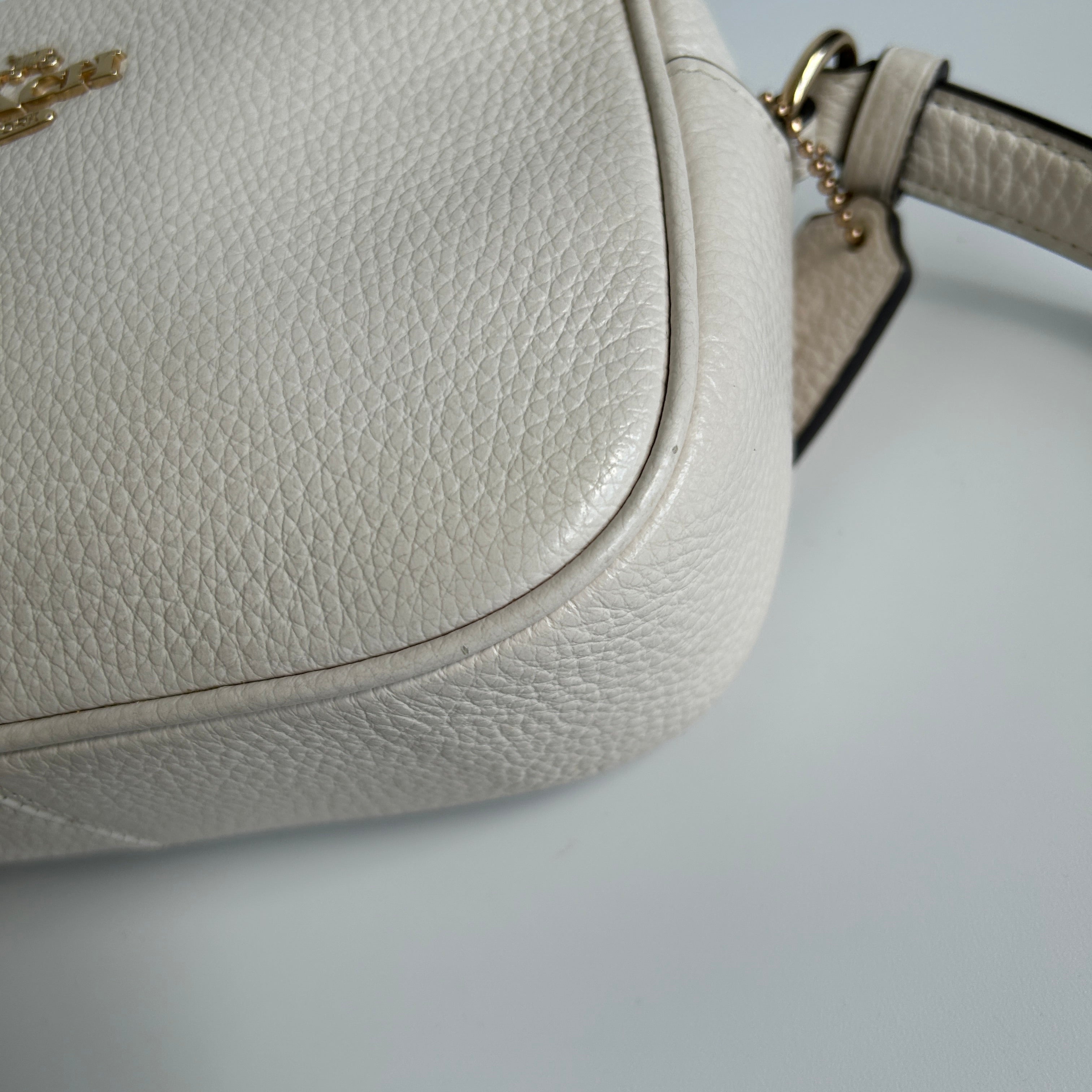 Coach Mini Camera Bag Chalk White Pebbled Leather Crossbody GOOD