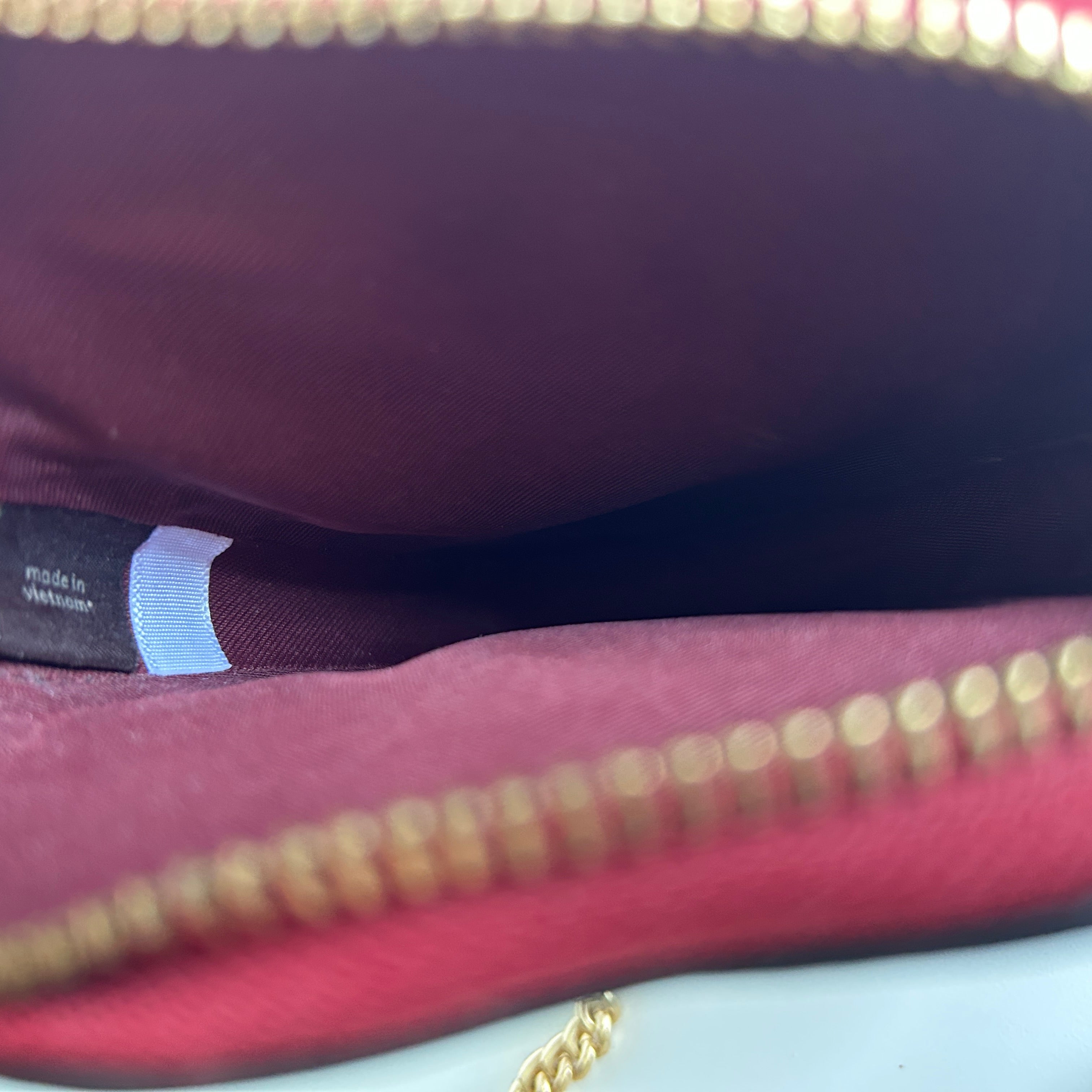 Coach Strawberry Red Leather Crossbody Bag Gold Chain CH524 Excellent