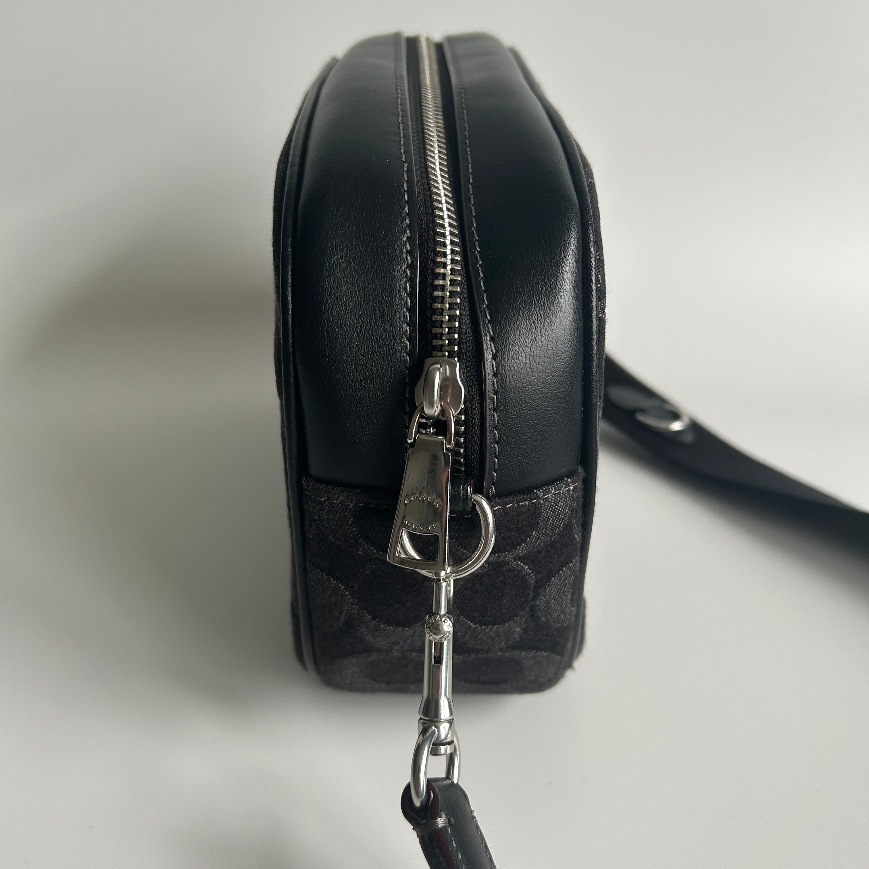 Coach Jamie Camera Bag Black Signature Denim Leather Crossbody C8219 Excellent