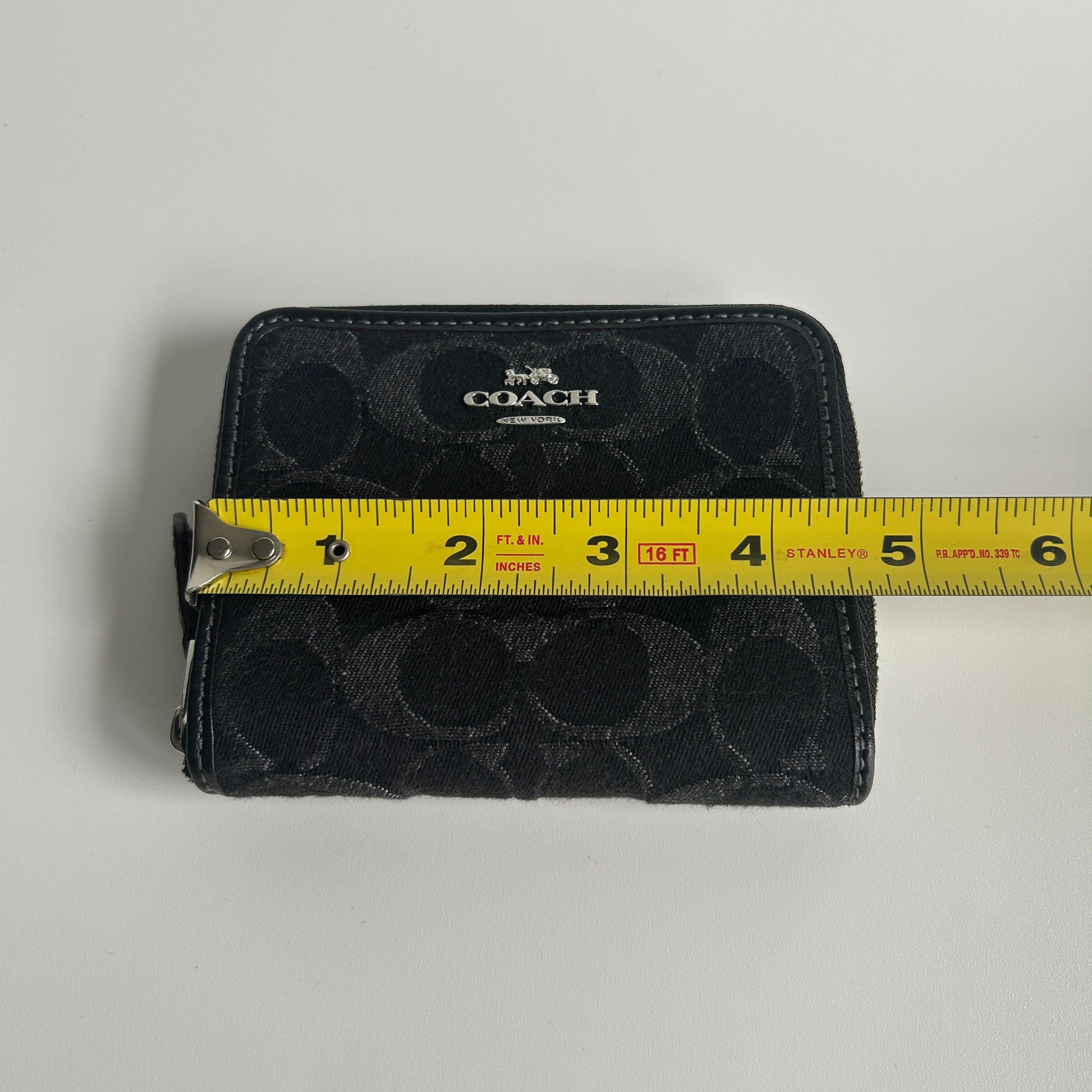 Coach Small Zip Around Black Signature Denim Canvas Leather Wallet Excellent